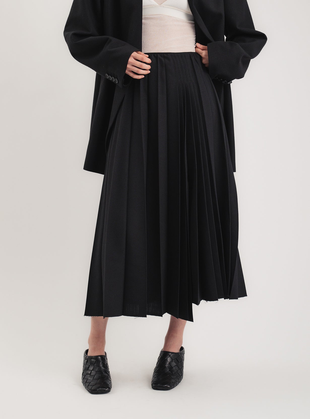 ラスティックプリーツスカート