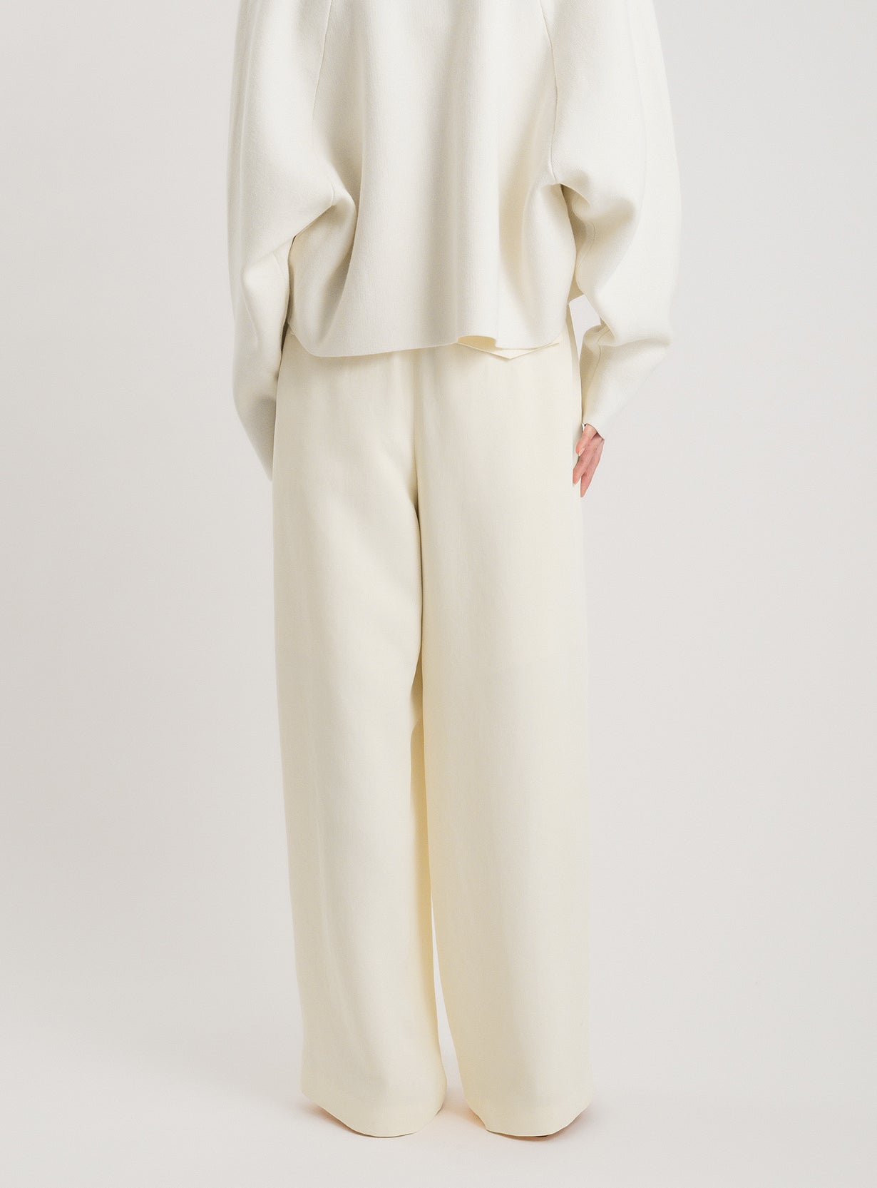 rベルテットサテンパンツ