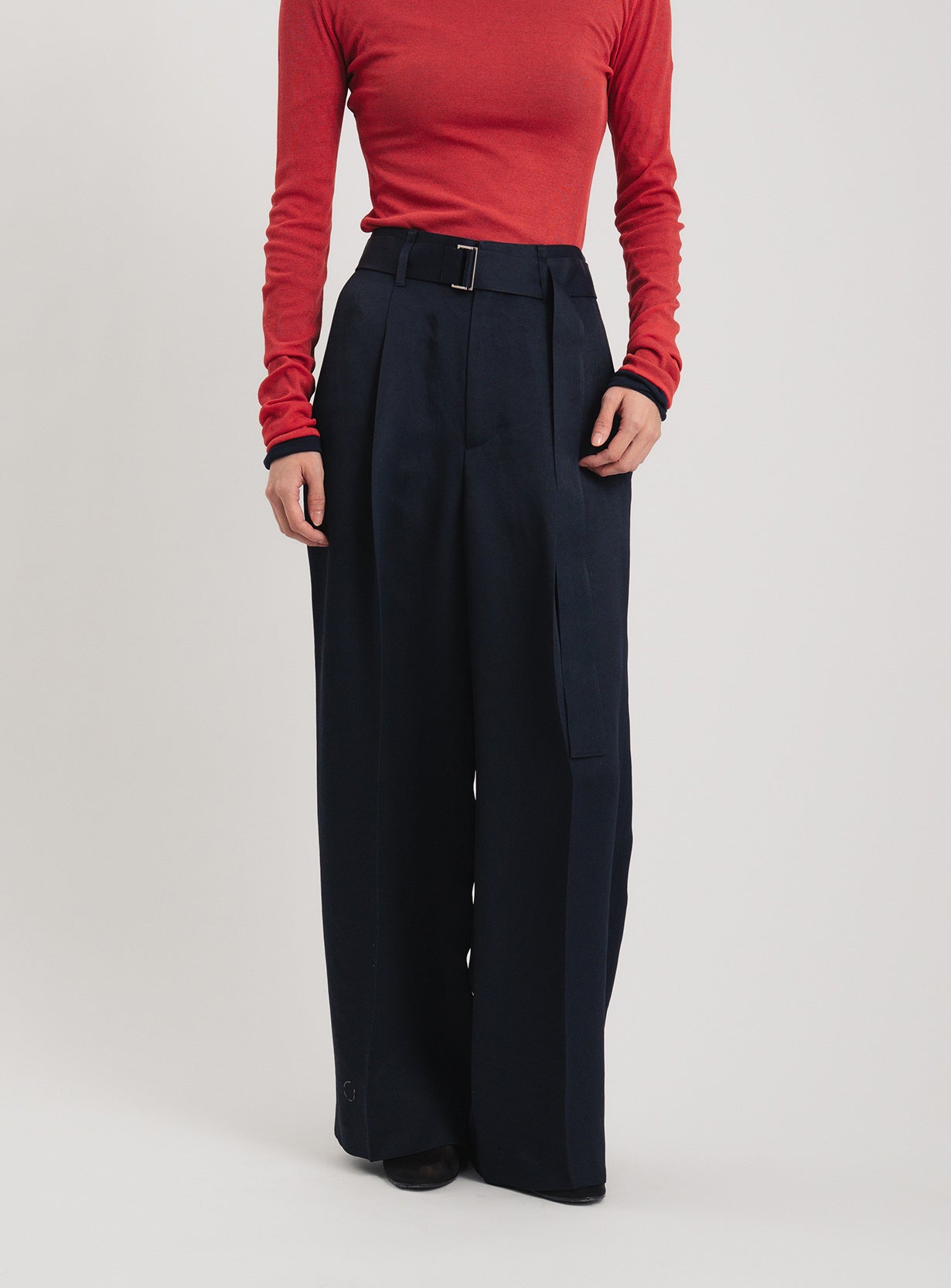 rベルテットサテンパンツ