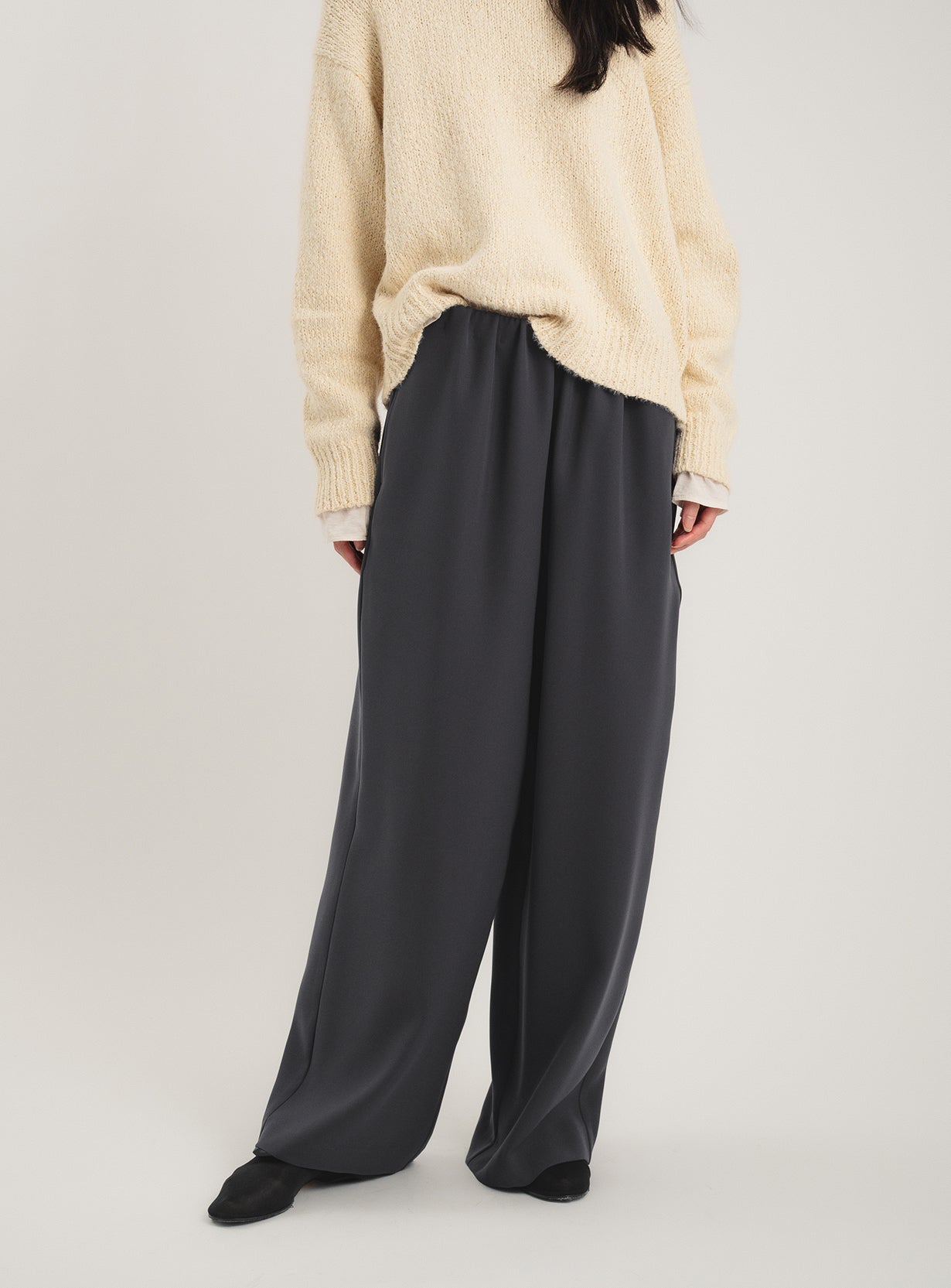 ソリッドギャザーパンツ