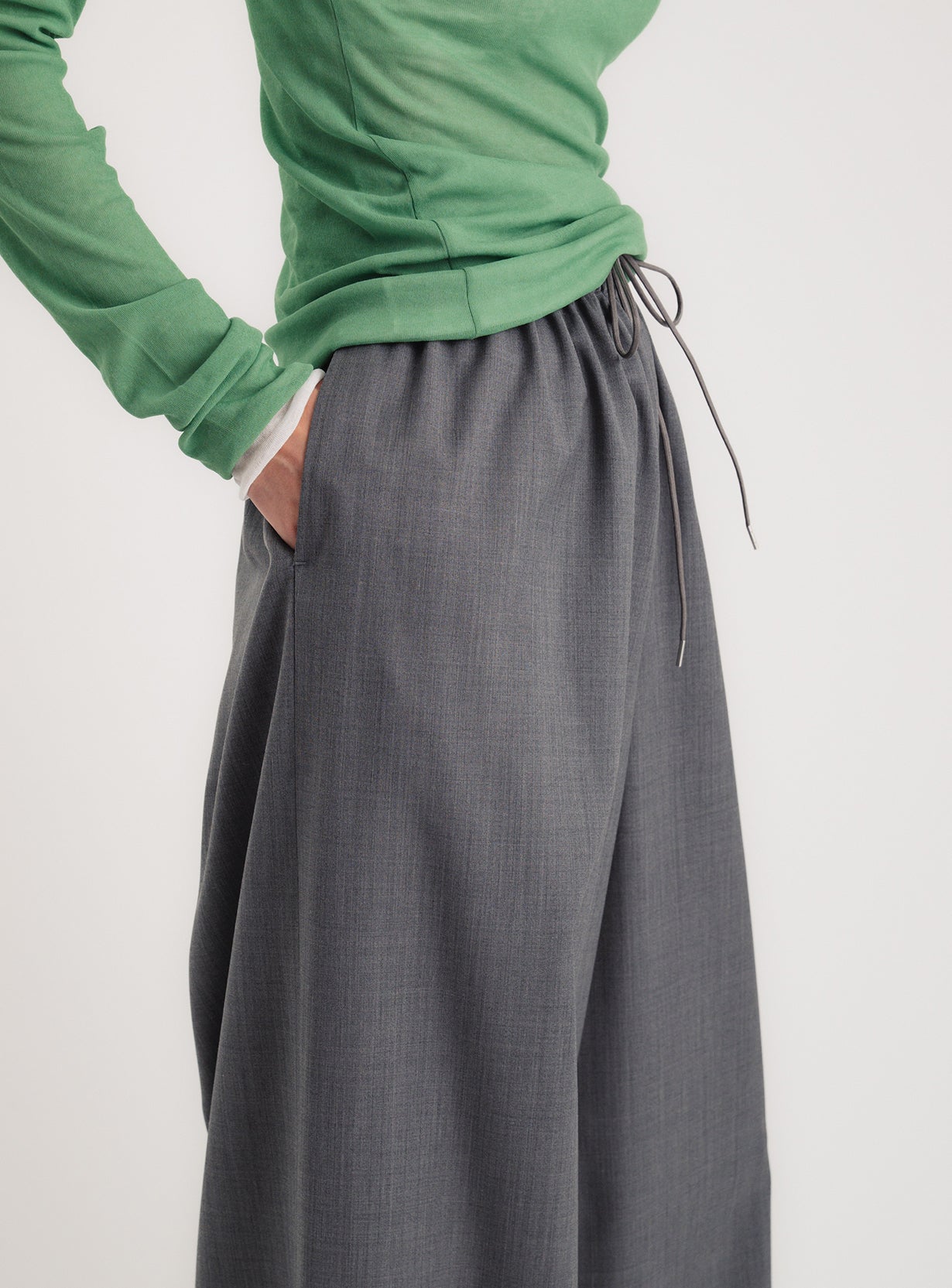 ギャザーイージーワイドパンツ