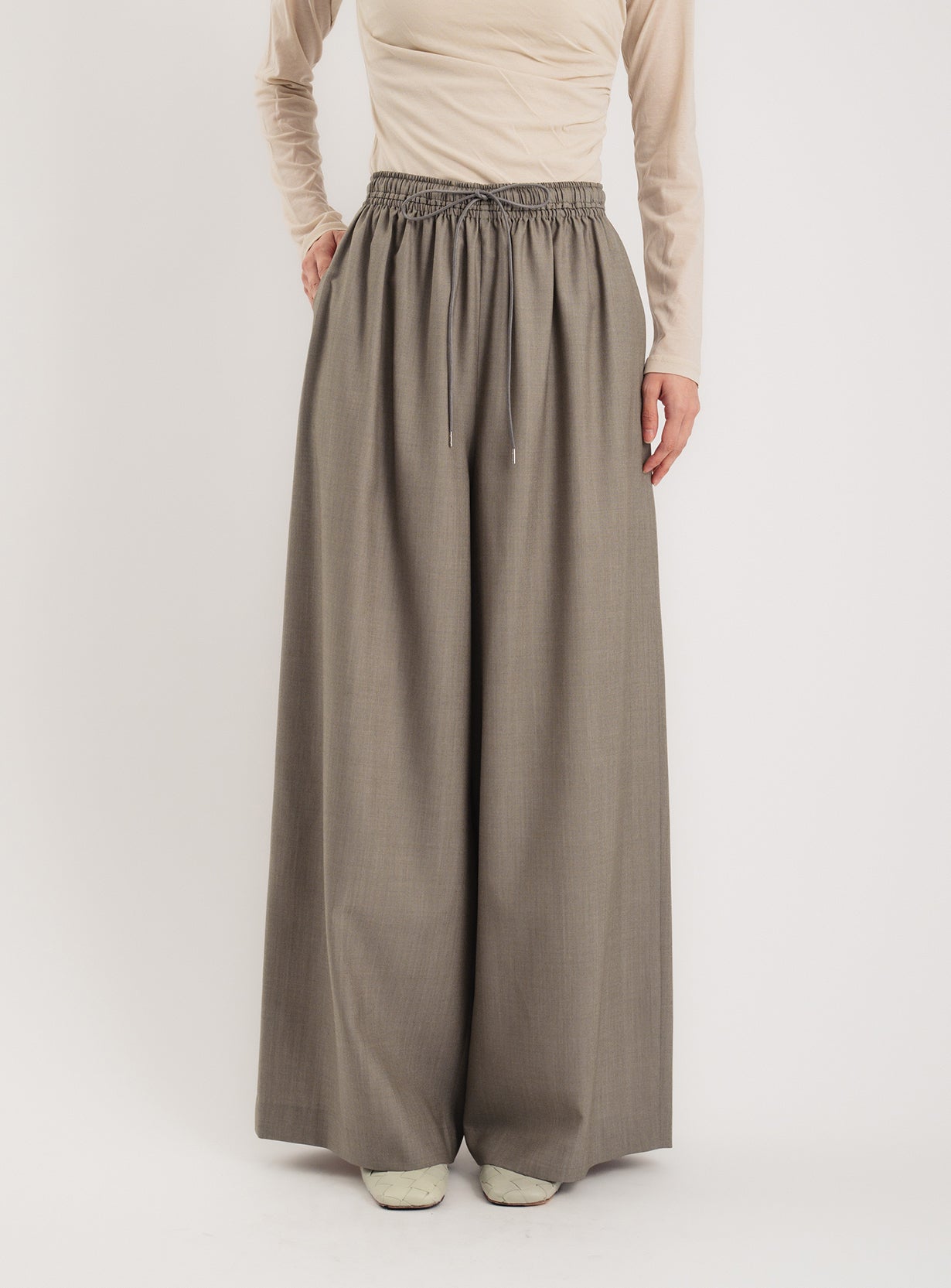 ギャザーイージーワイドパンツ