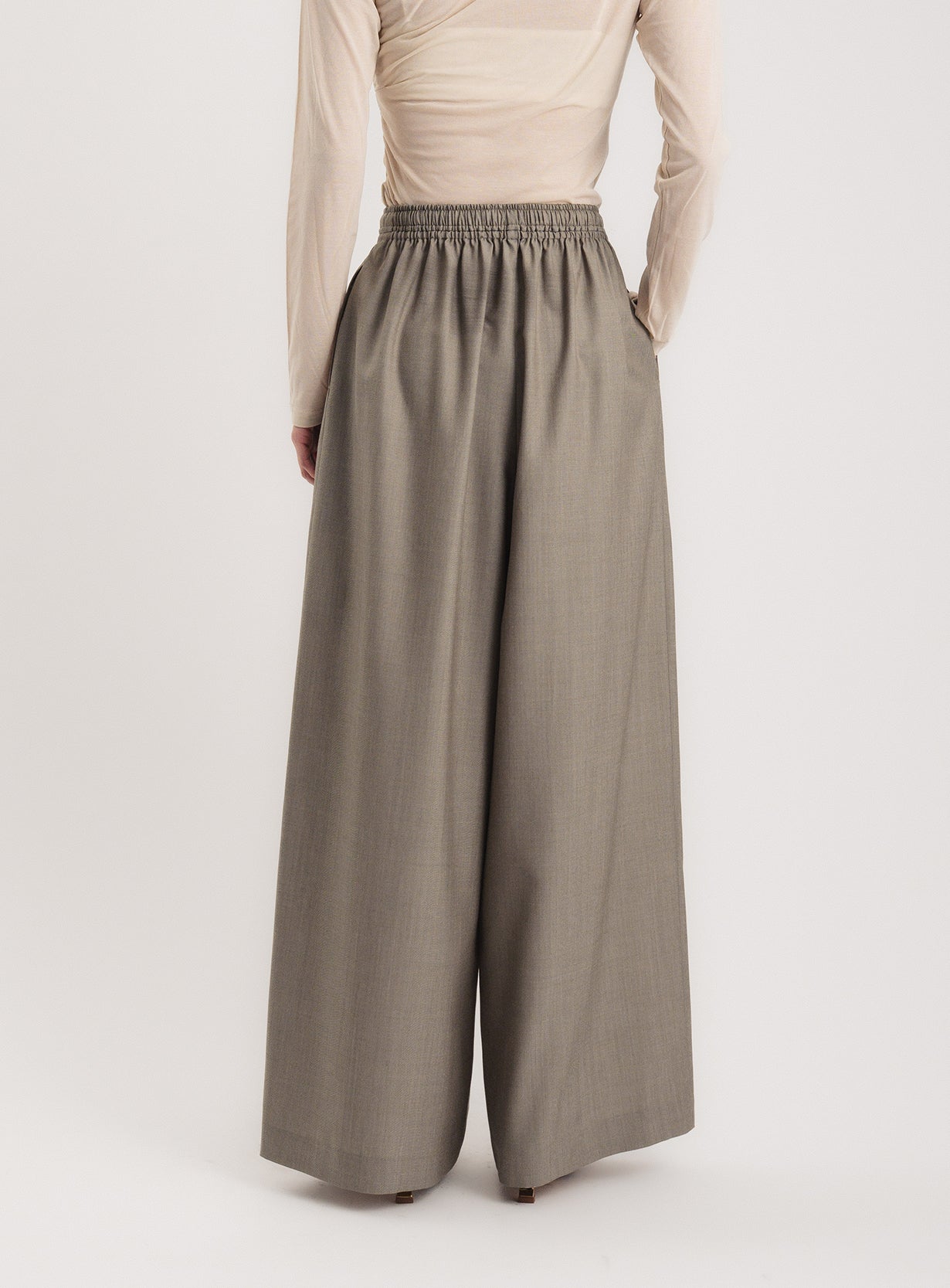 ギャザーイージーワイドパンツ