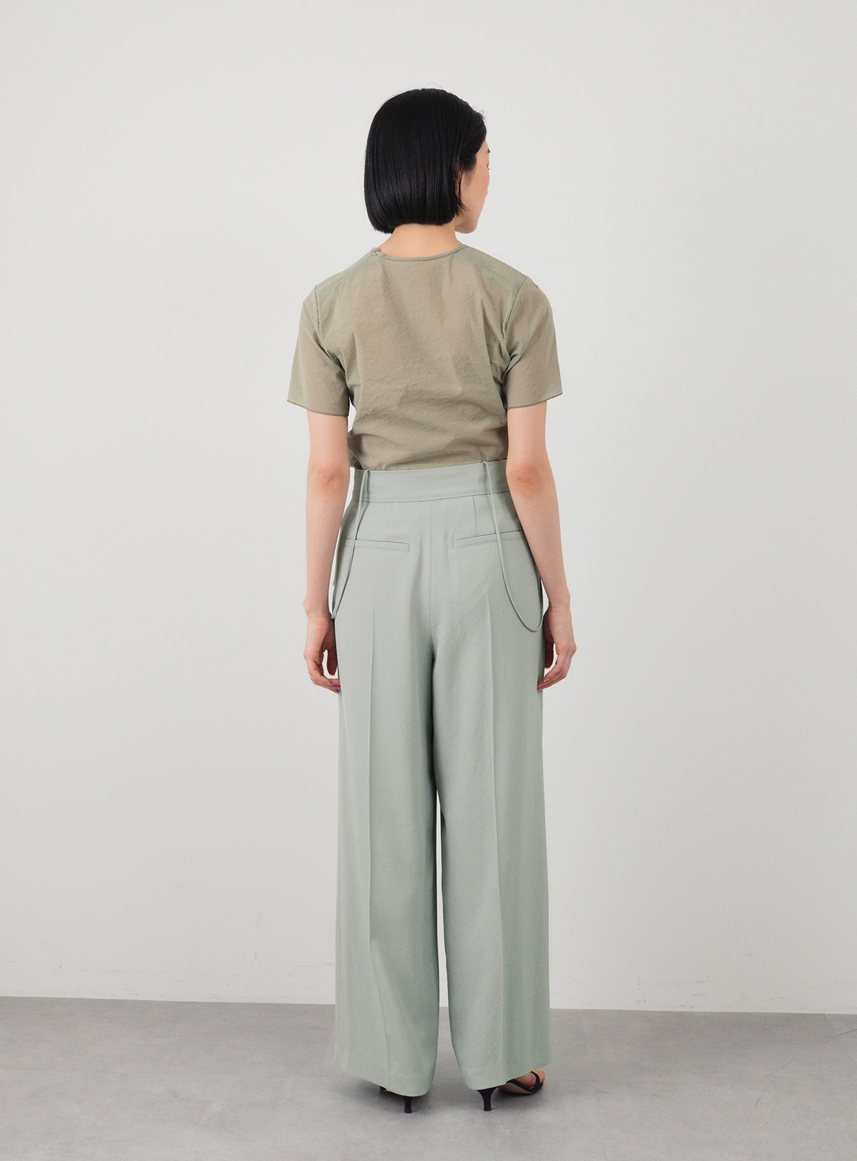 rシアーストレッチコンパクトTシャツ