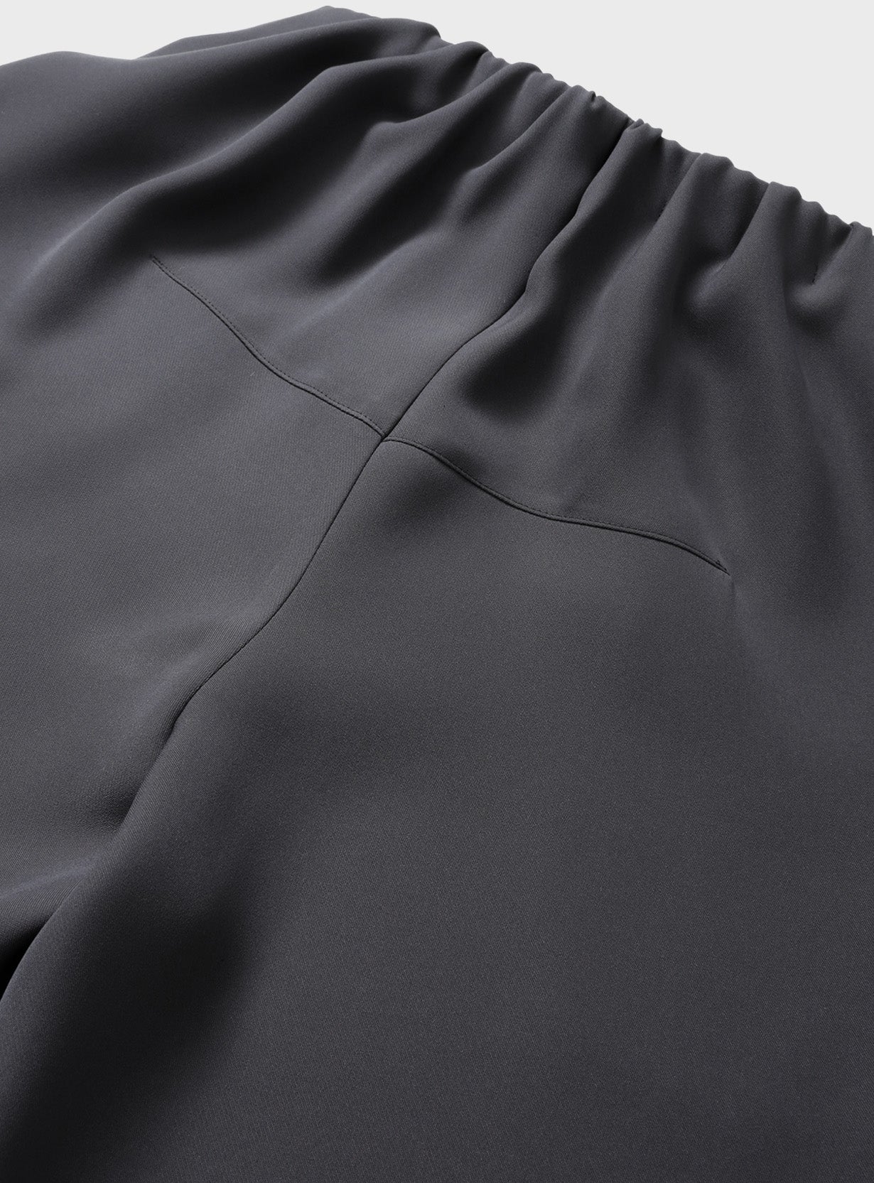 ソリッドギャザーパンツ