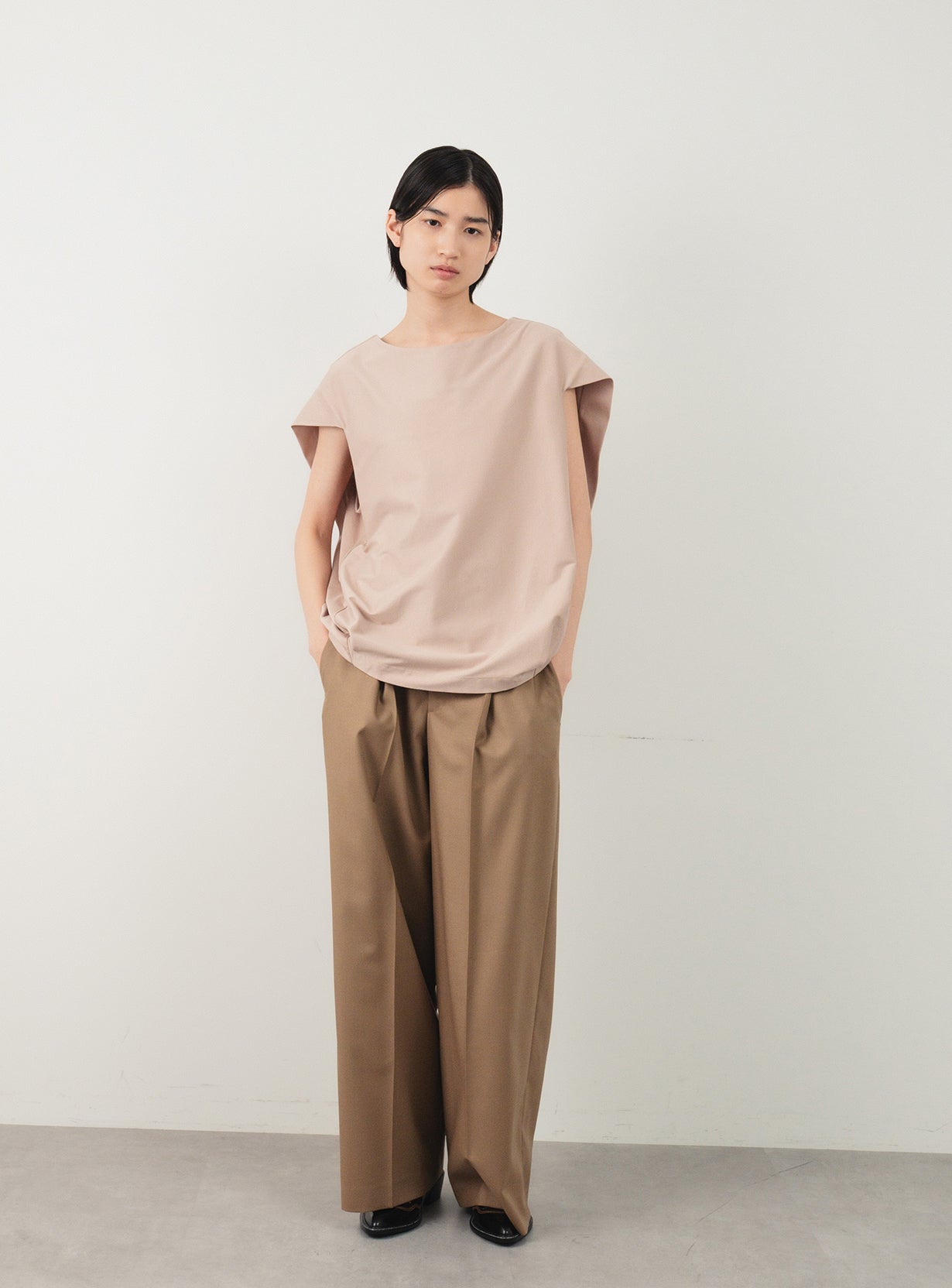 【予約商品】ストレートパンツ