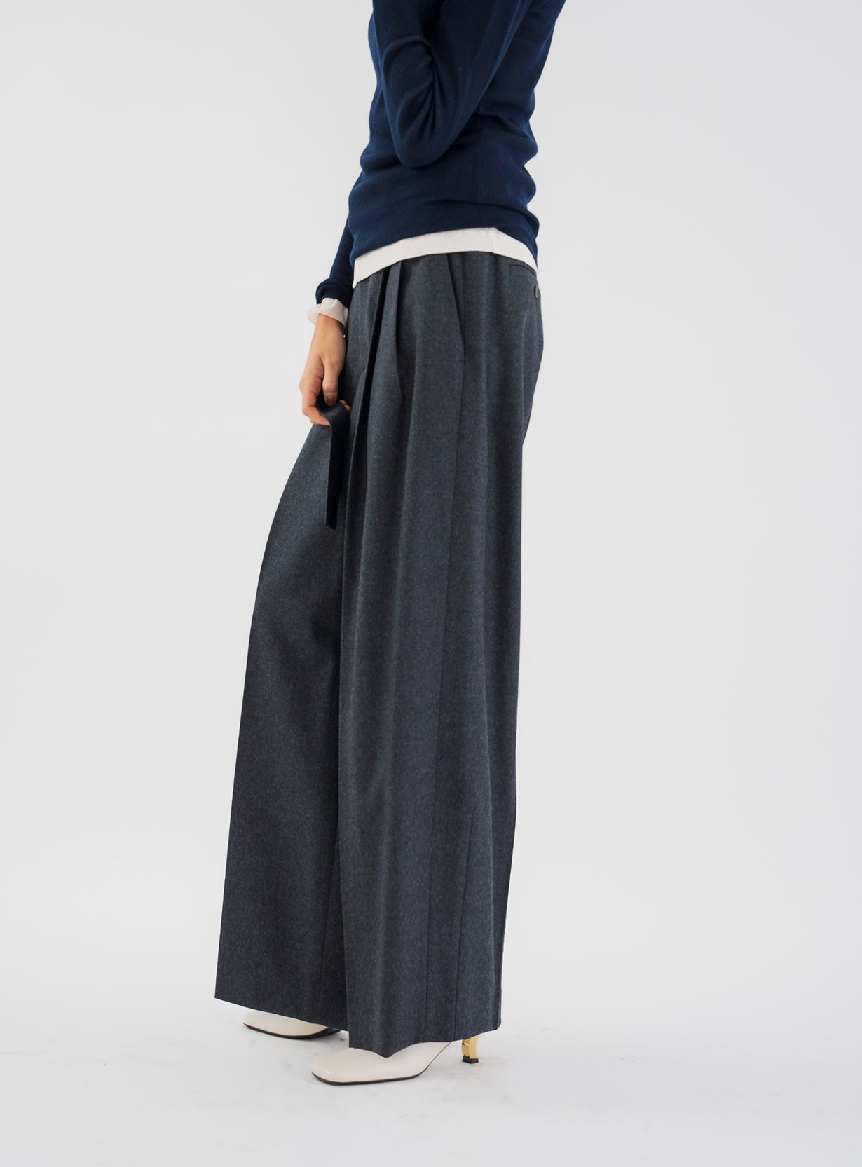 rフラノワイドレッグパンツ