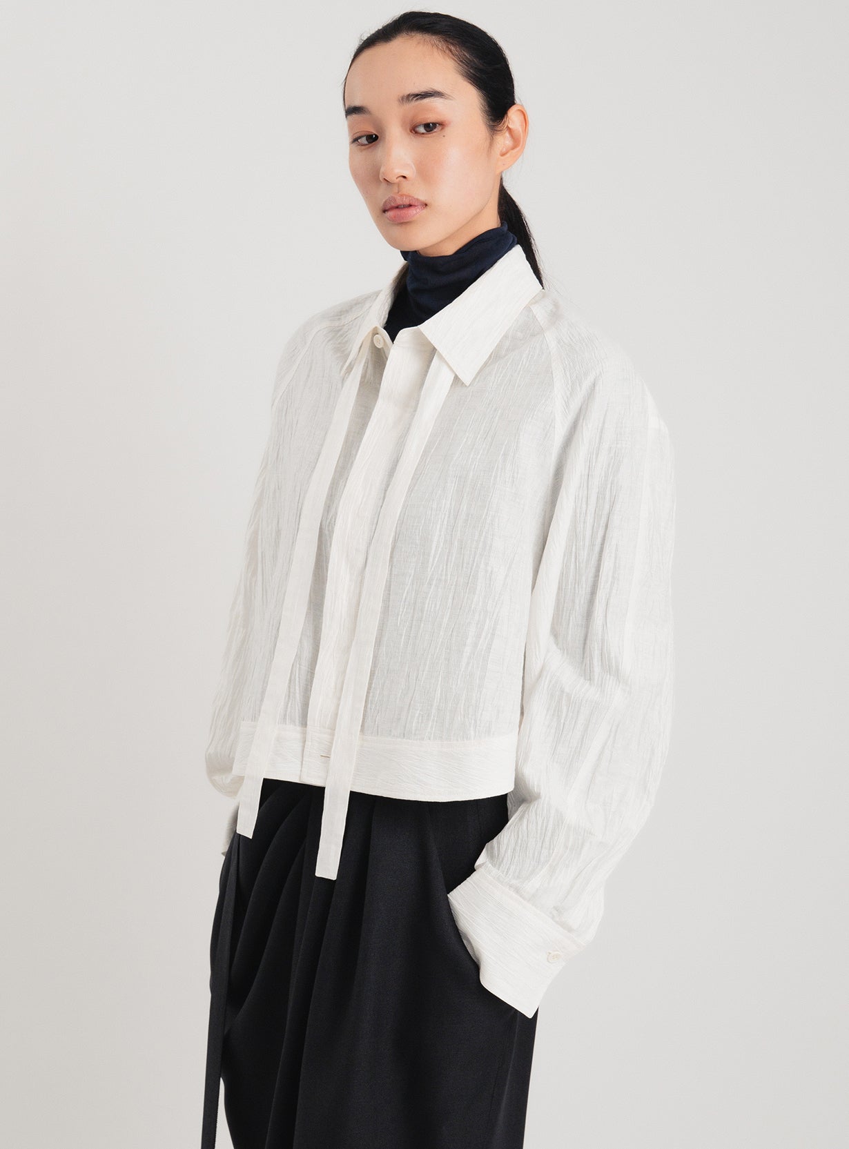 ボータイシャツ