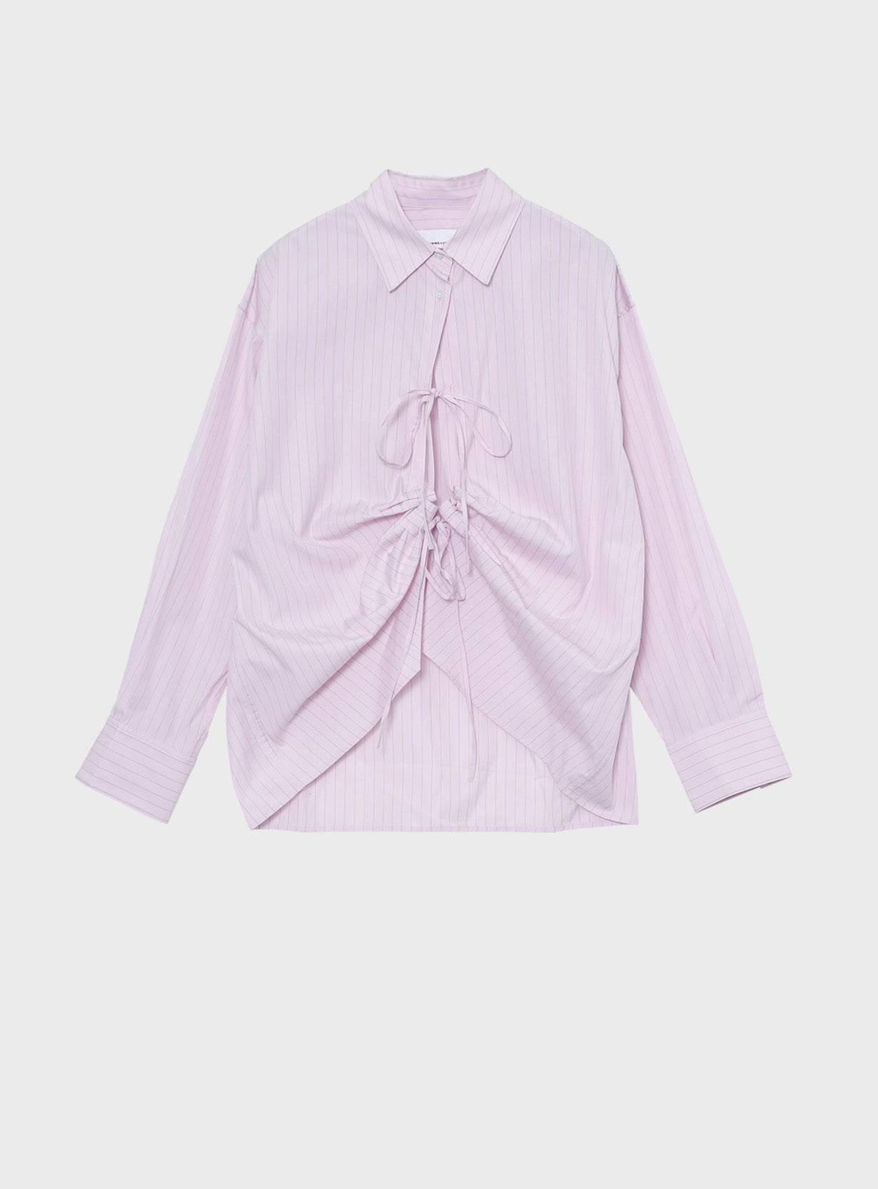 フロントタックシャツ