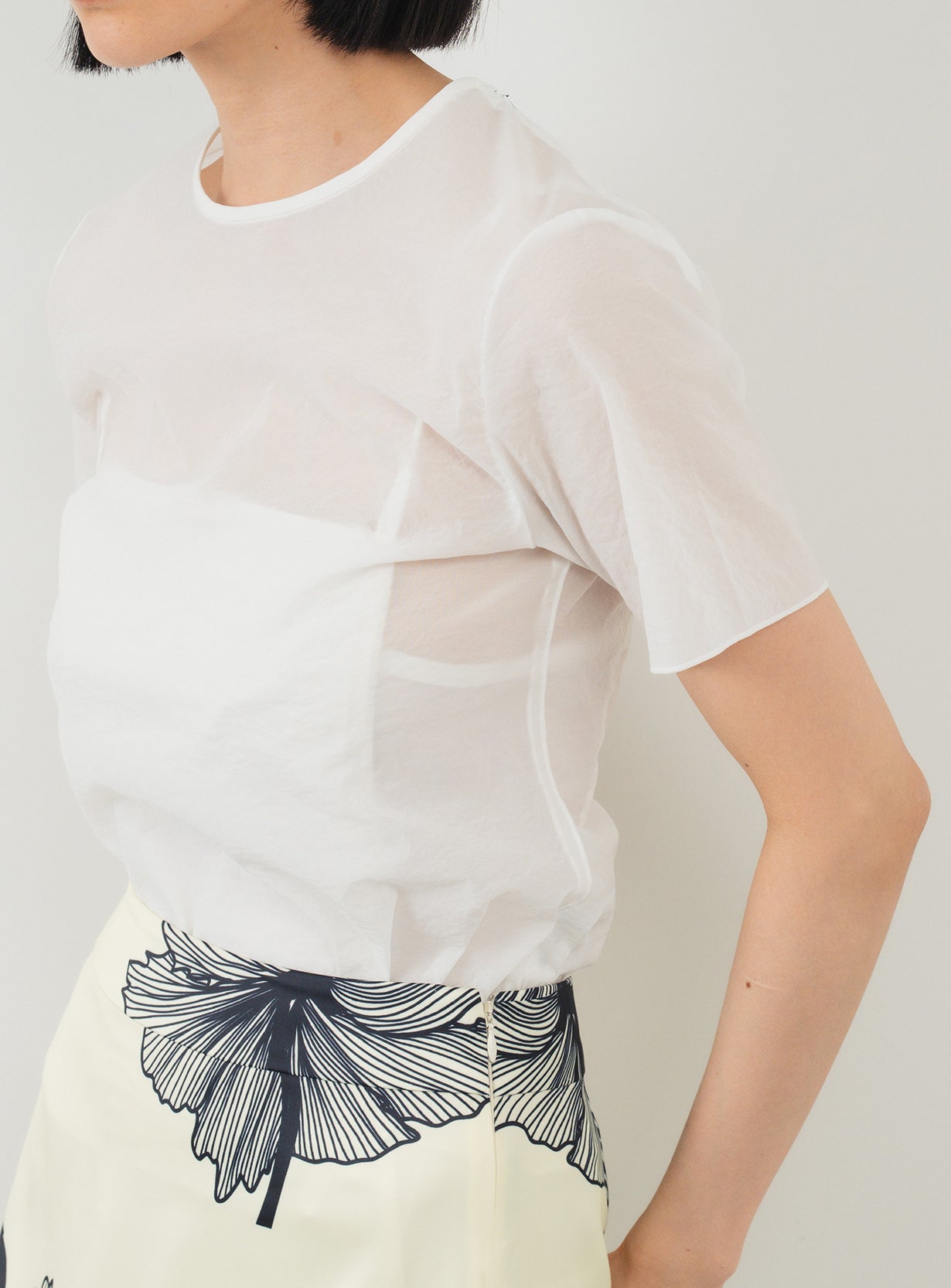 rシアーストレッチコンパクトTシャツ