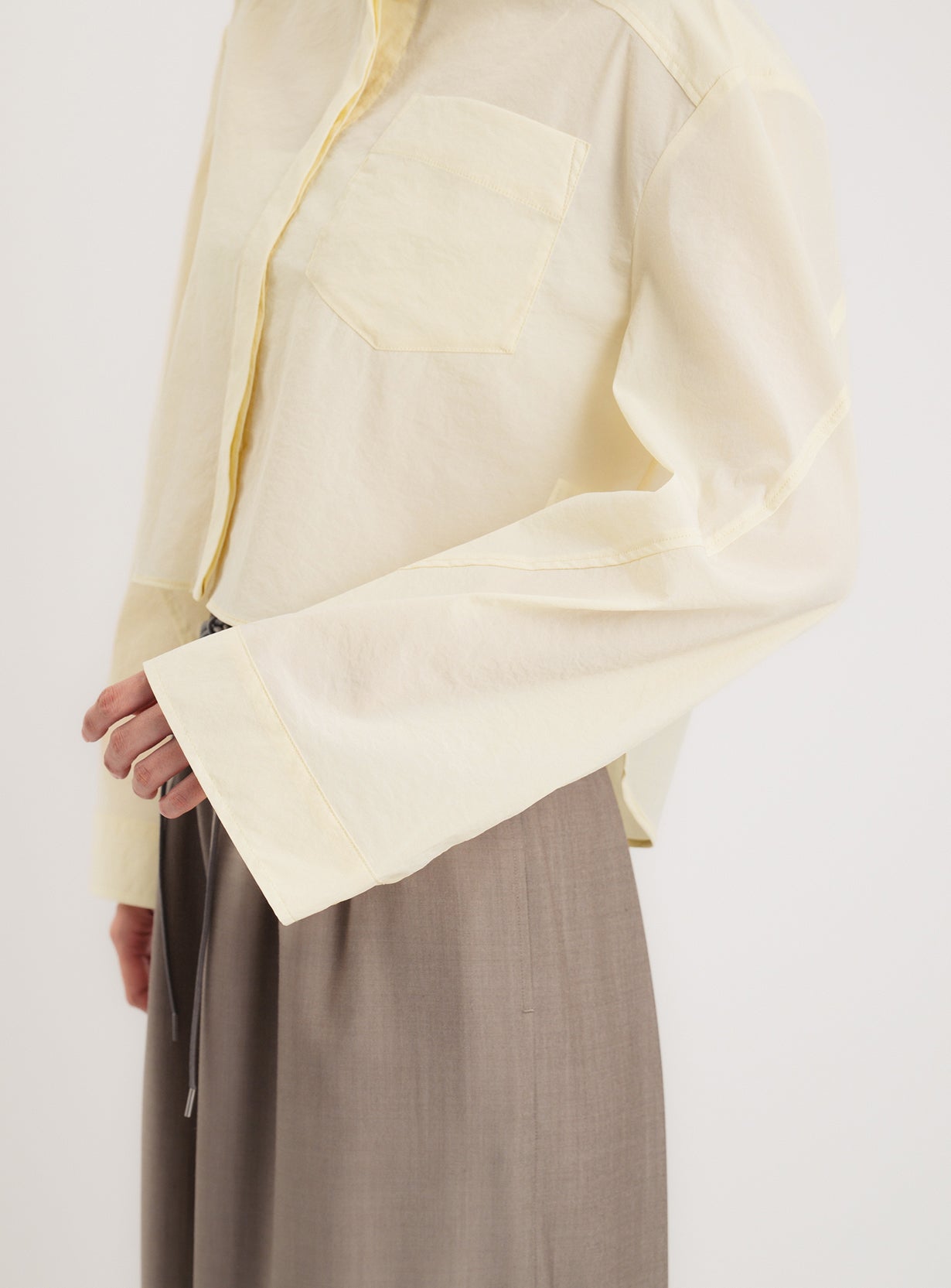 タフタクロップドシャツ