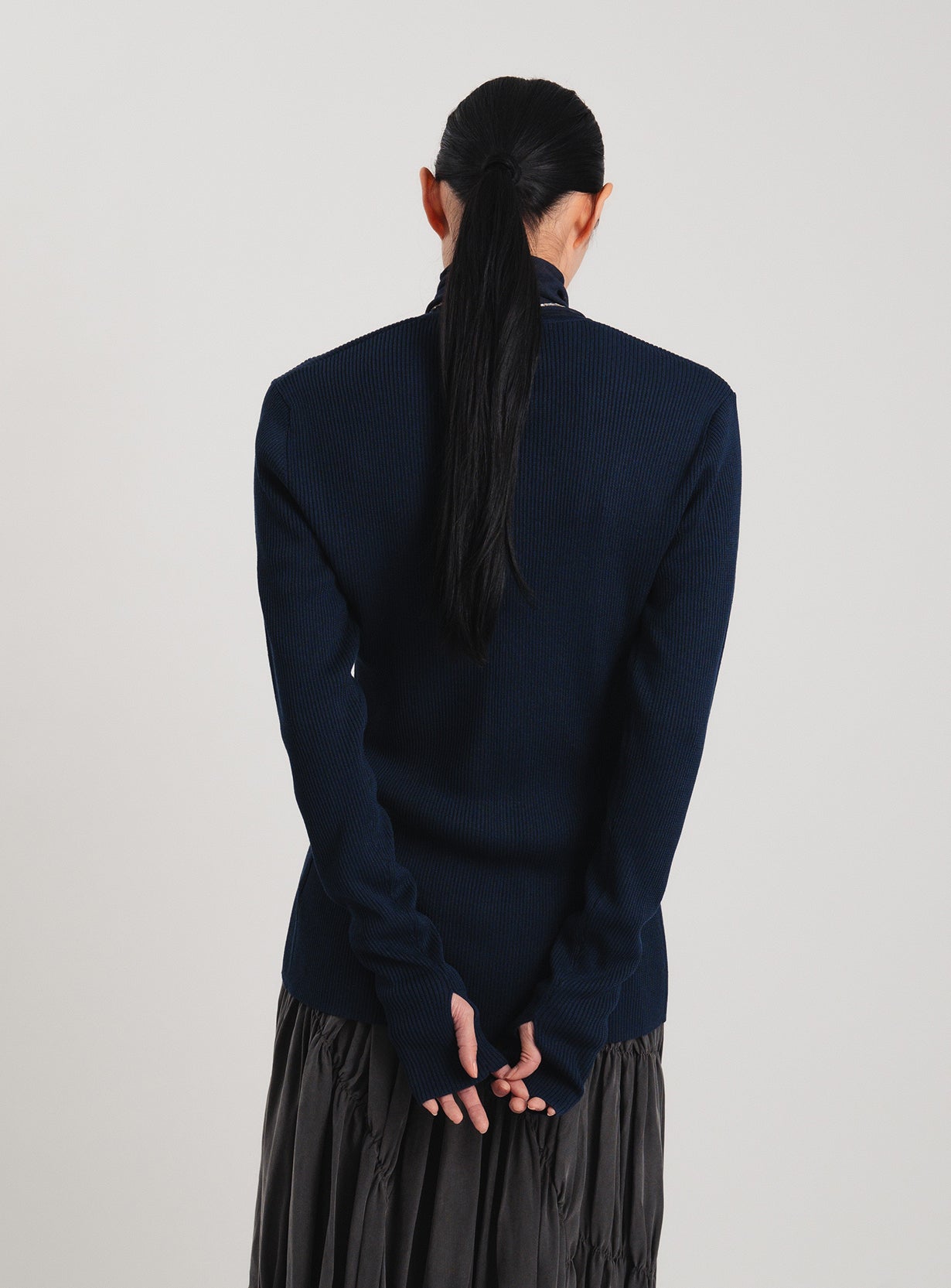 ジップアップリブニット