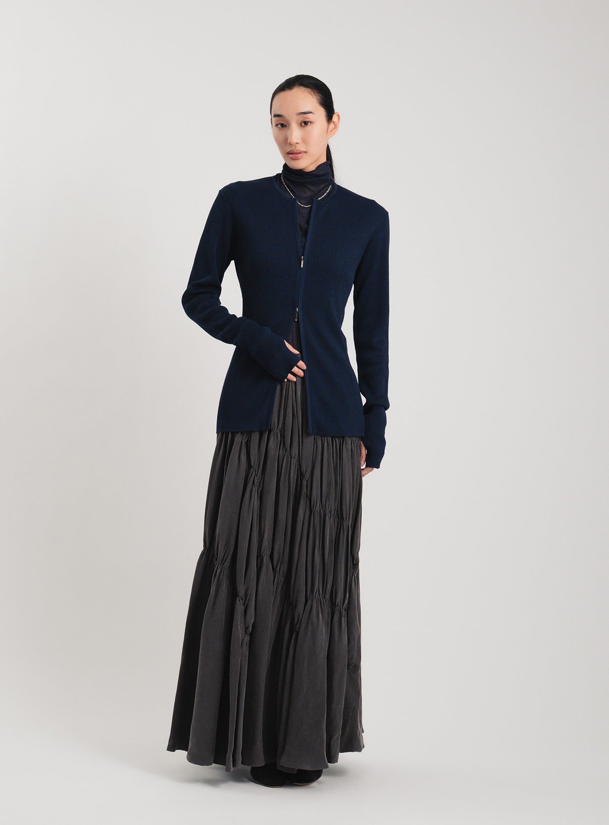 ジップアップリブニット