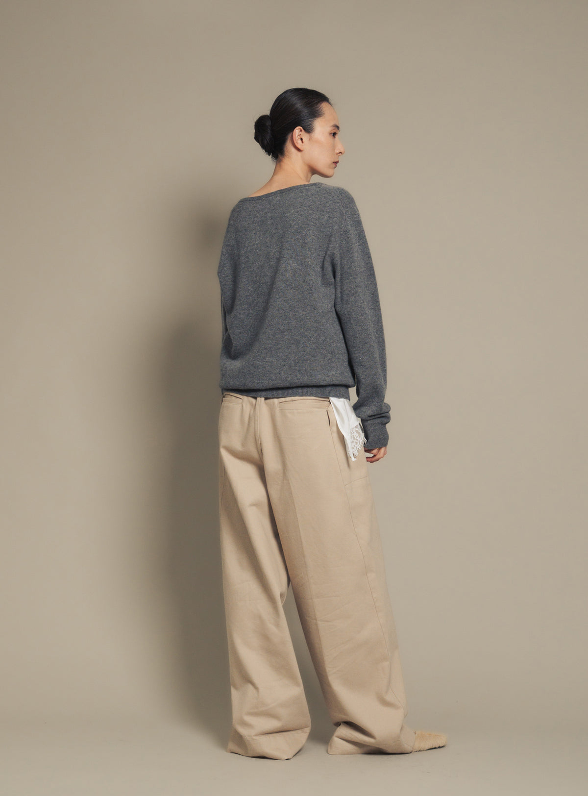 【予約商品】ワイドVネックプルオーバー