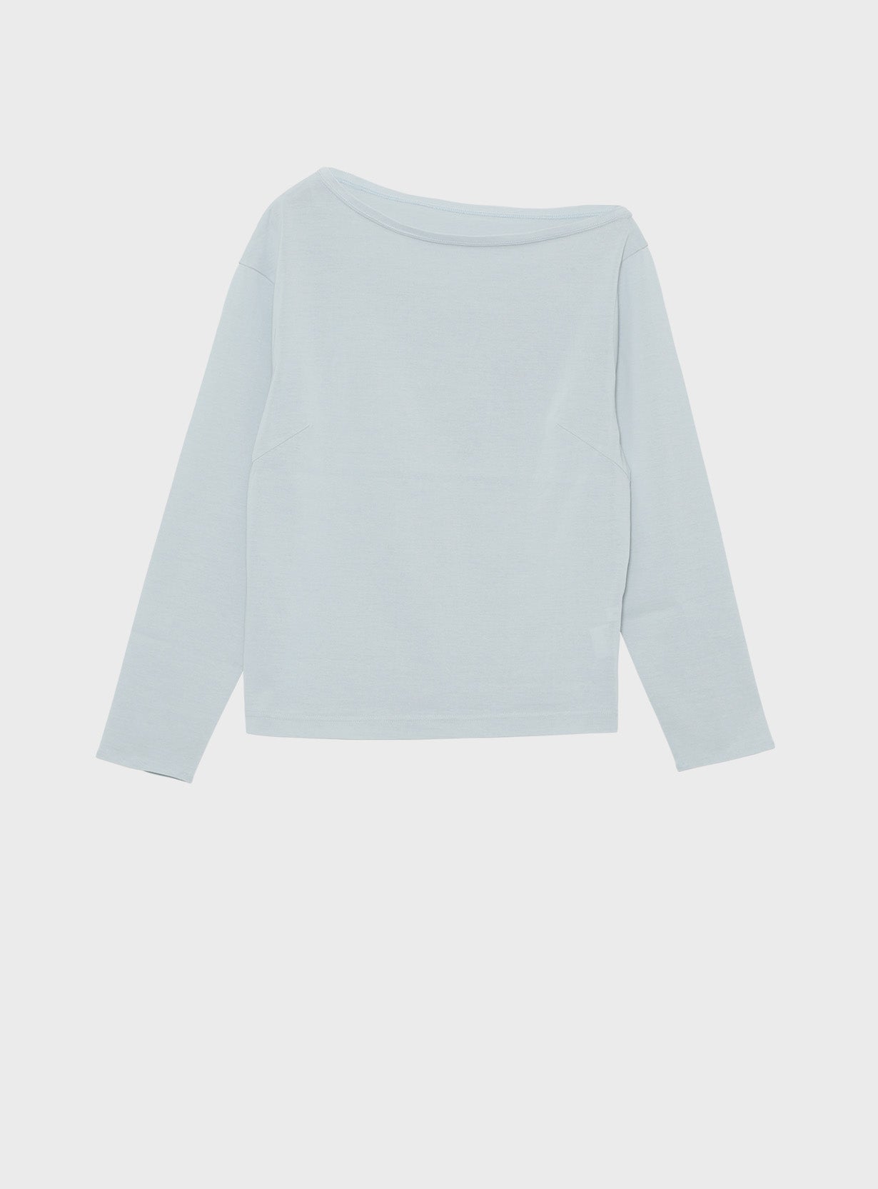 オフショルダープルオーバー