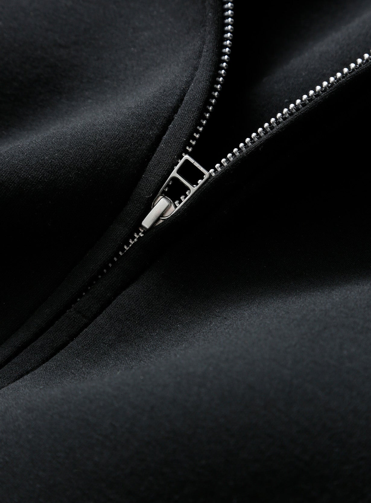 コンパクトダンボールフーディー