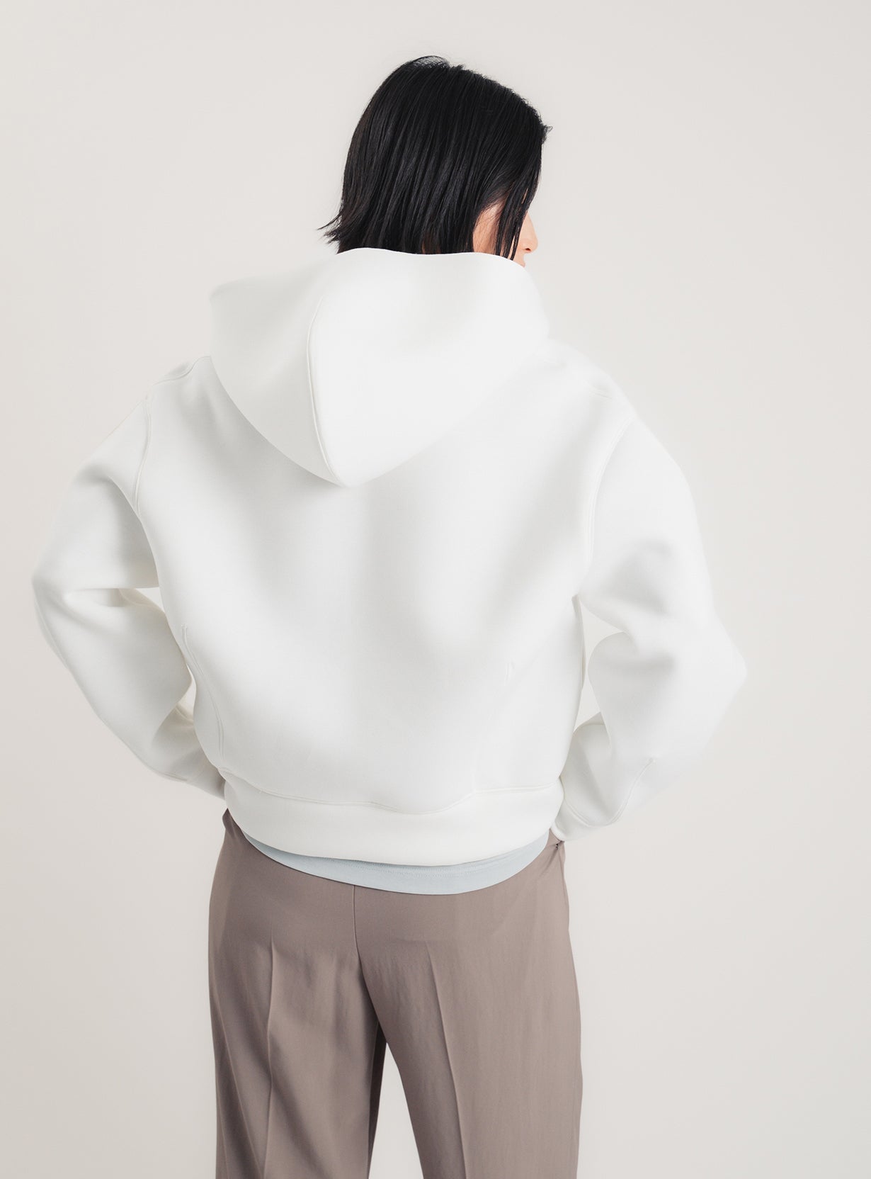 コンパクトダンボールフーディー