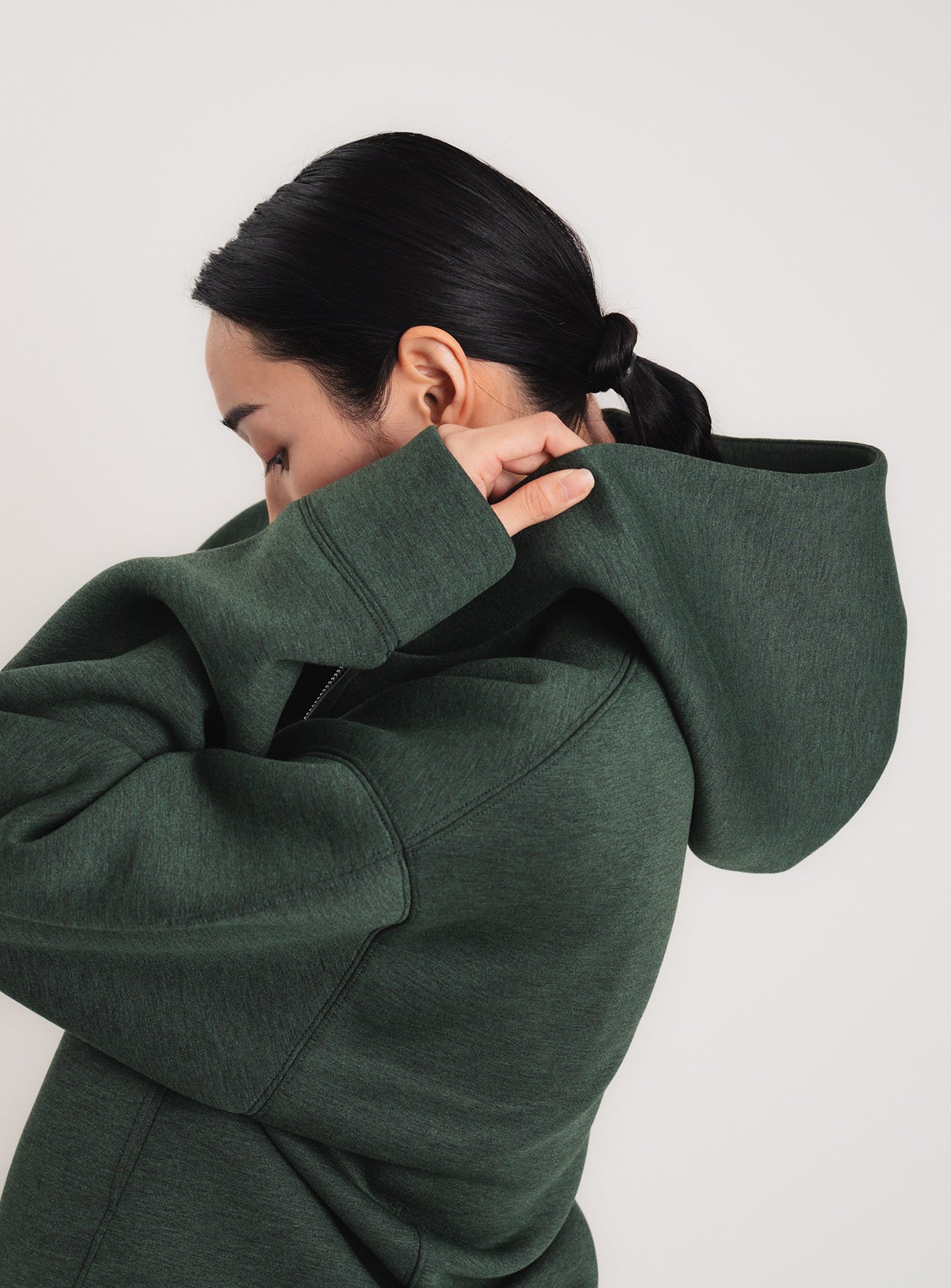 コンパクトダンボールフーディー