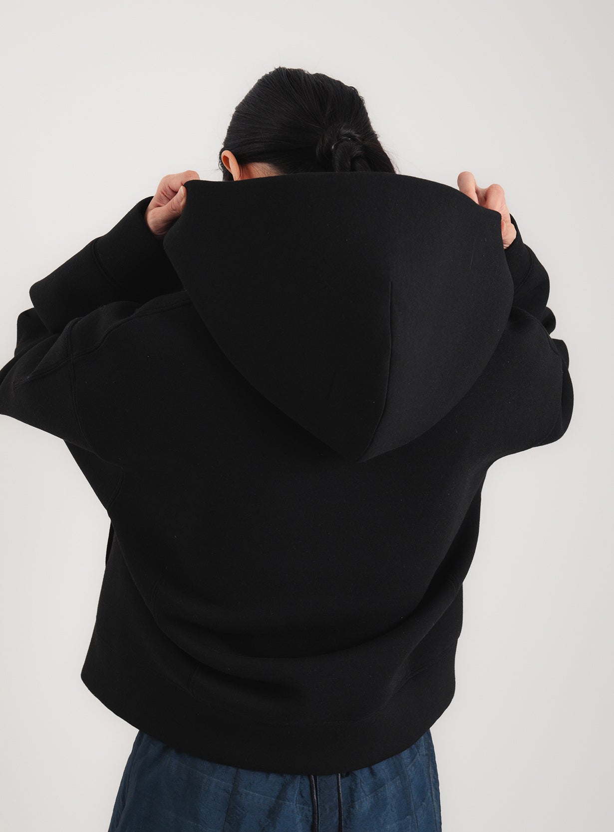 コンパクトダンボールフーディー