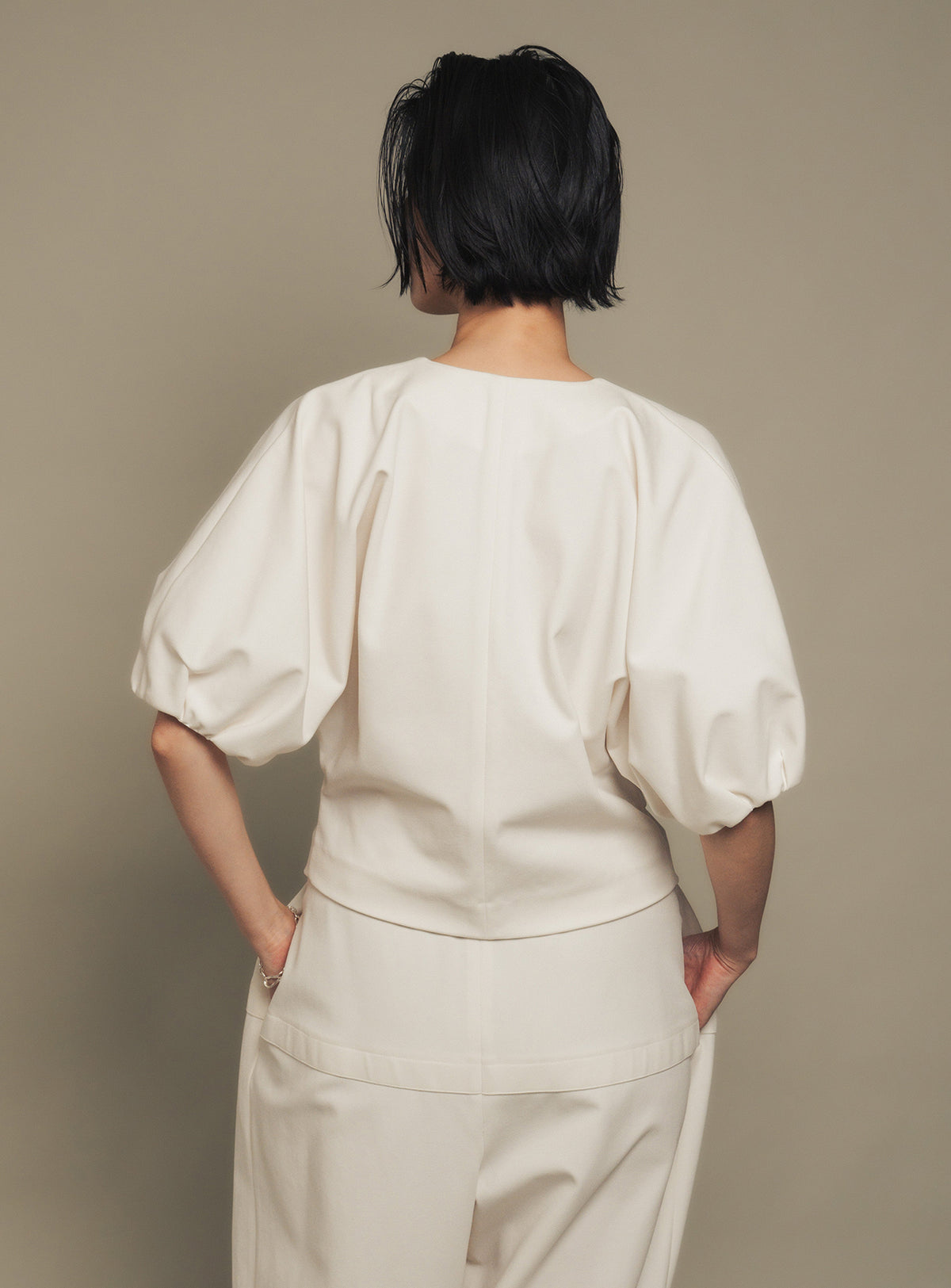 【予約商品】ハイストレッチパフィプルオーバー