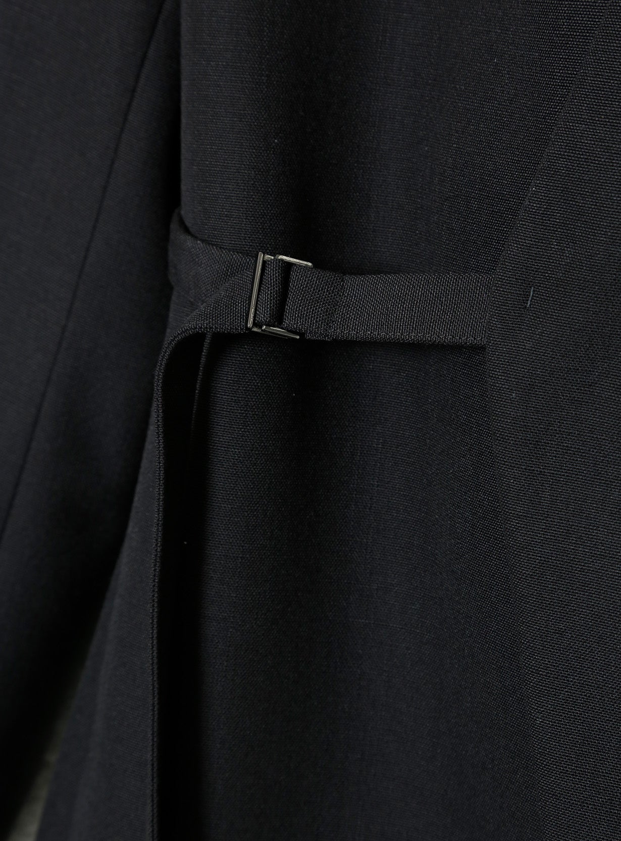 rカラーレスワイドショルダージャケット