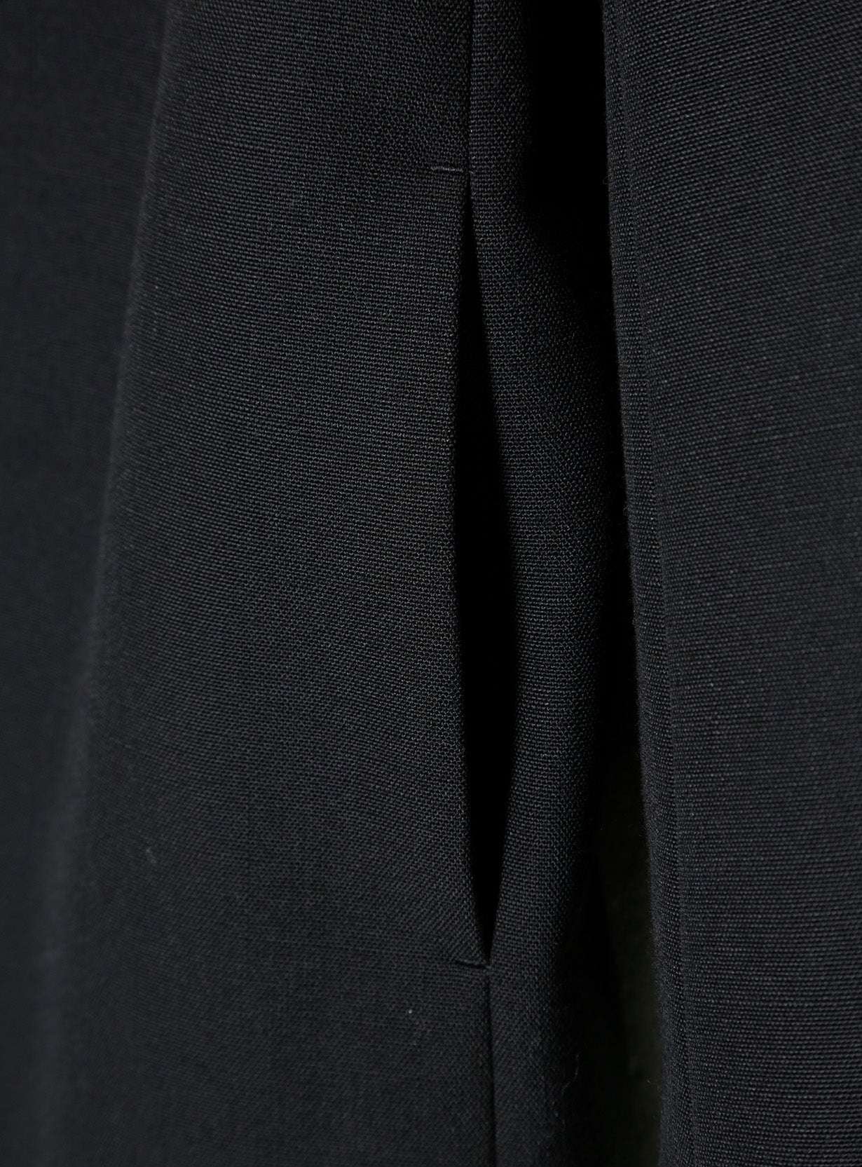 rカラーレスワイドショルダージャケット