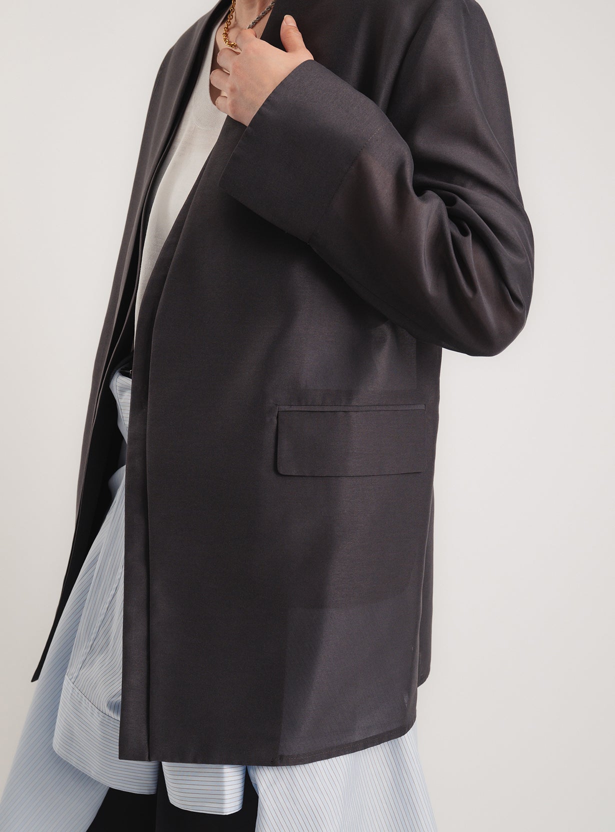 rカラーレスシアージャケット