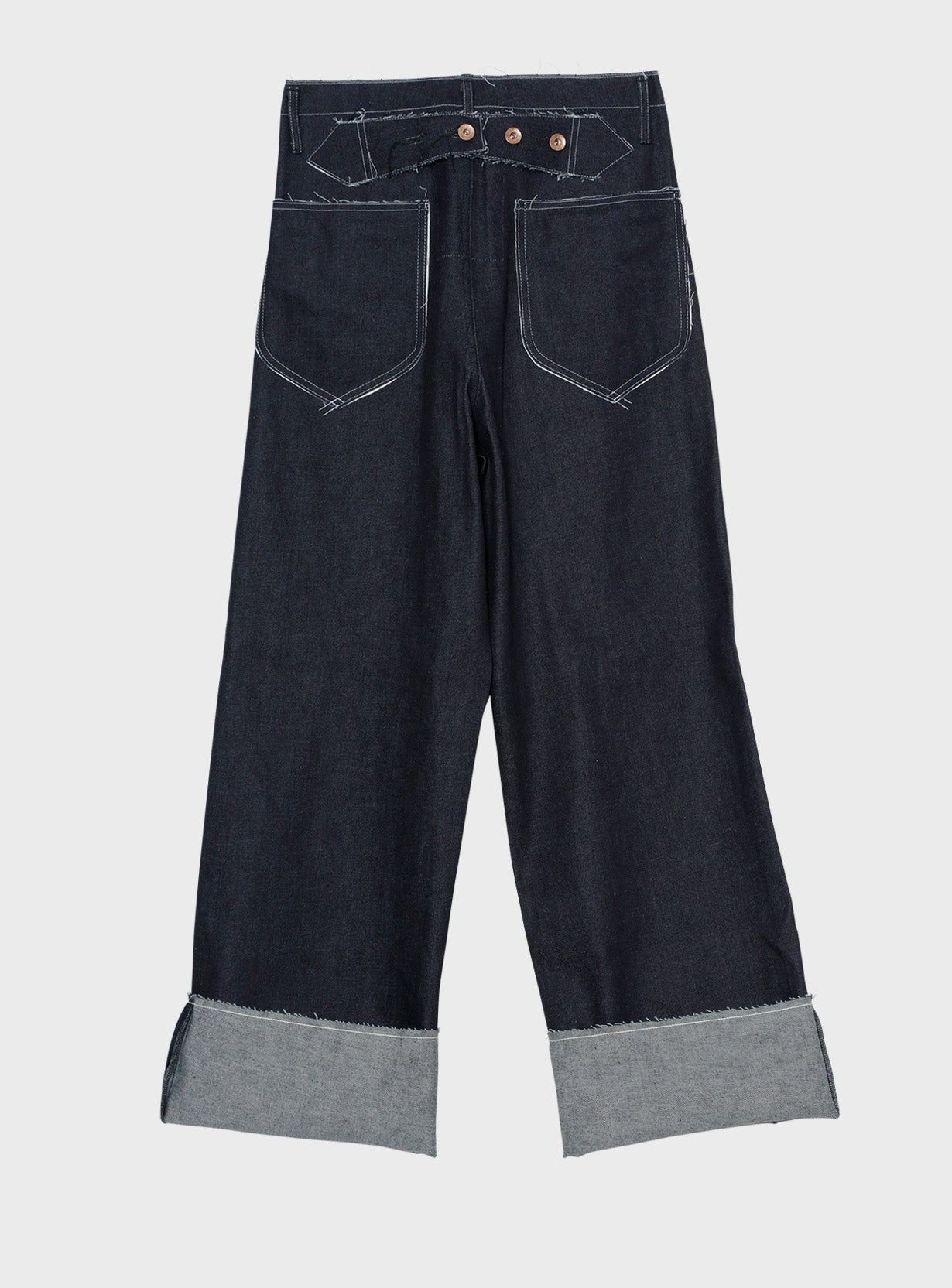 UNINTENTIONAL FORM DENIM