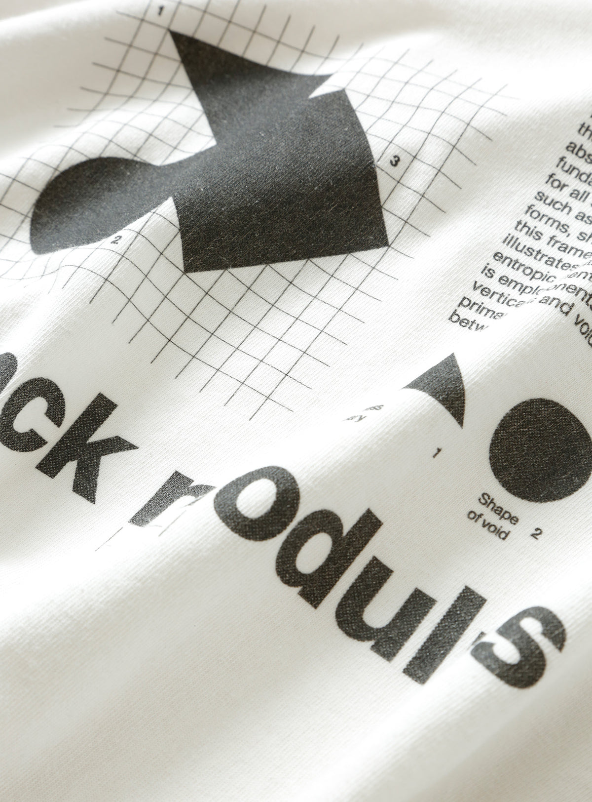 17/-ROUND SHAPE DYED L/S TEE "Black Modulus"