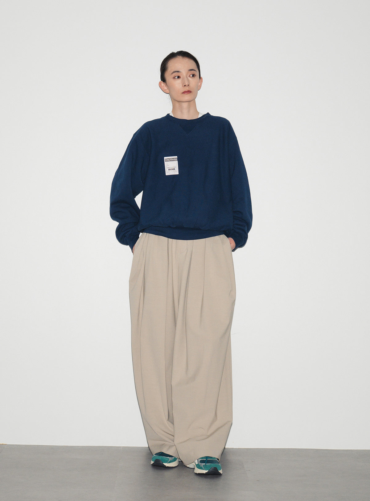 BLANK CREW NECK SWEAT