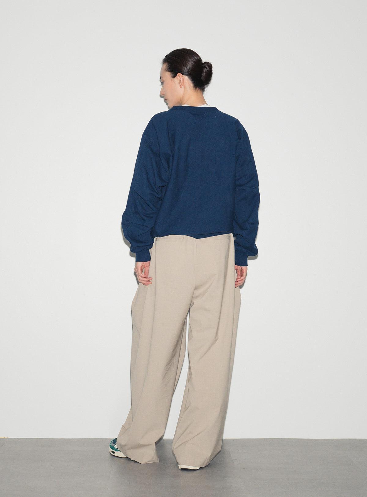 BLANK CREW NECK SWEAT