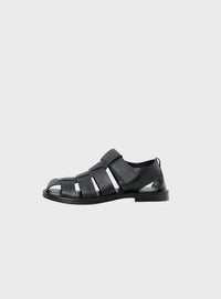 FLAT SANDALS