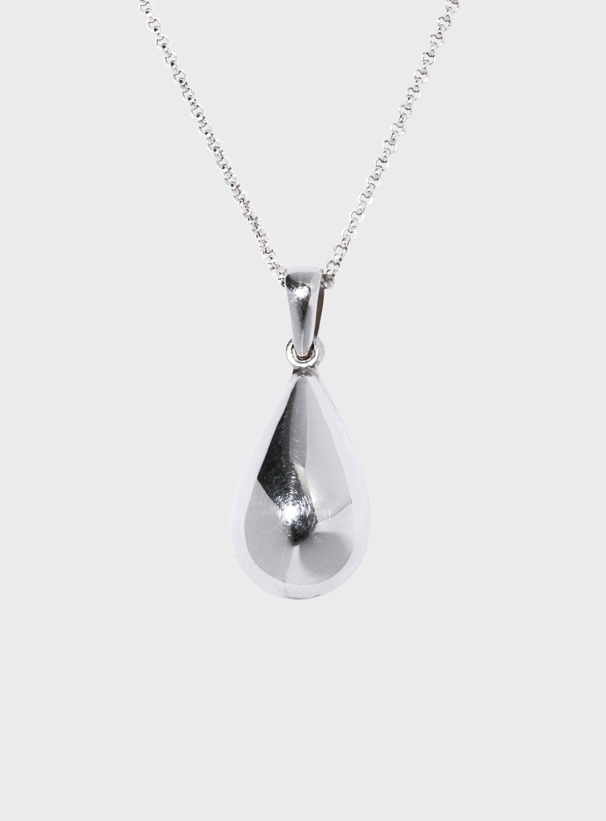oliva necklace