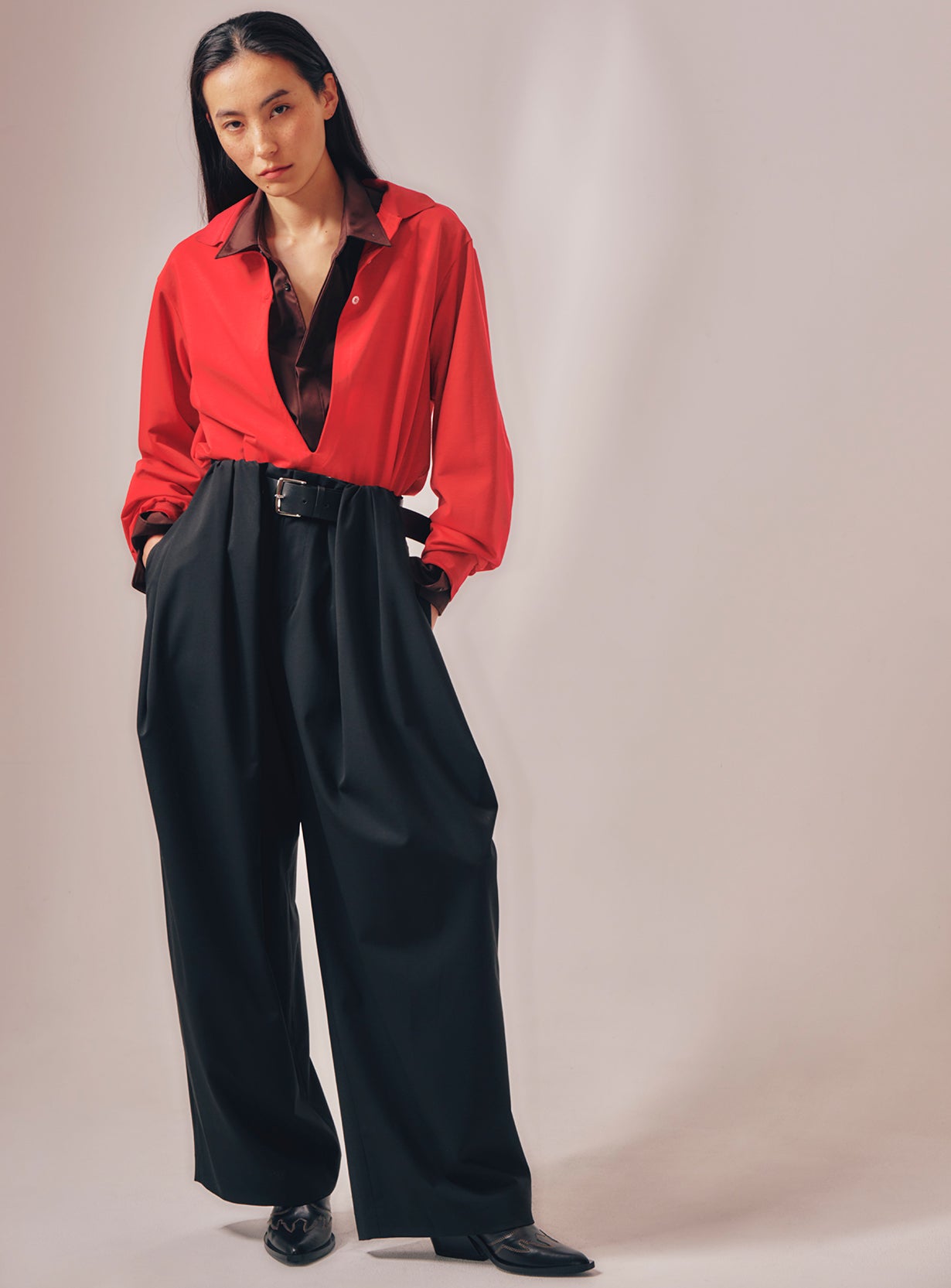 【予約商品】ベルトオーバーレイタックパンツ