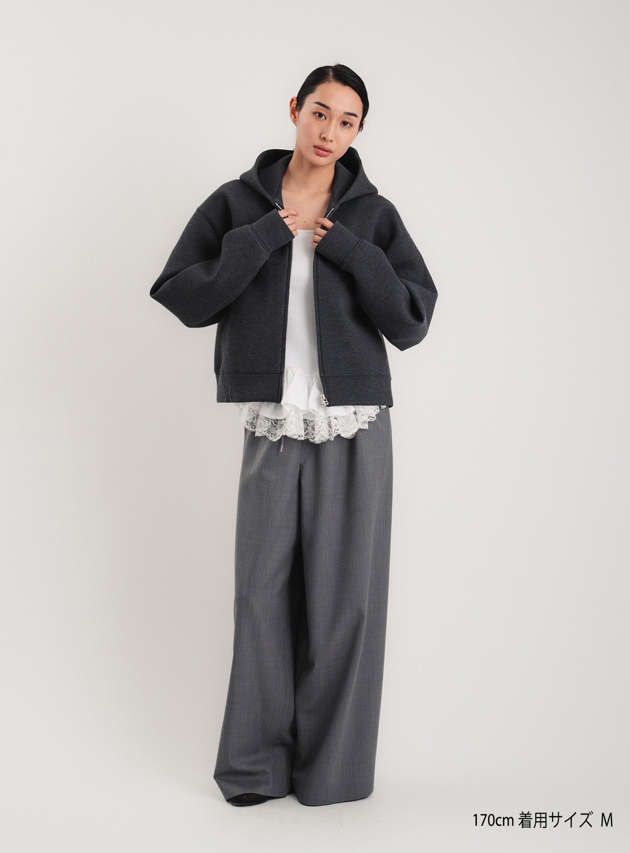 コンパクトダンボールフーディー