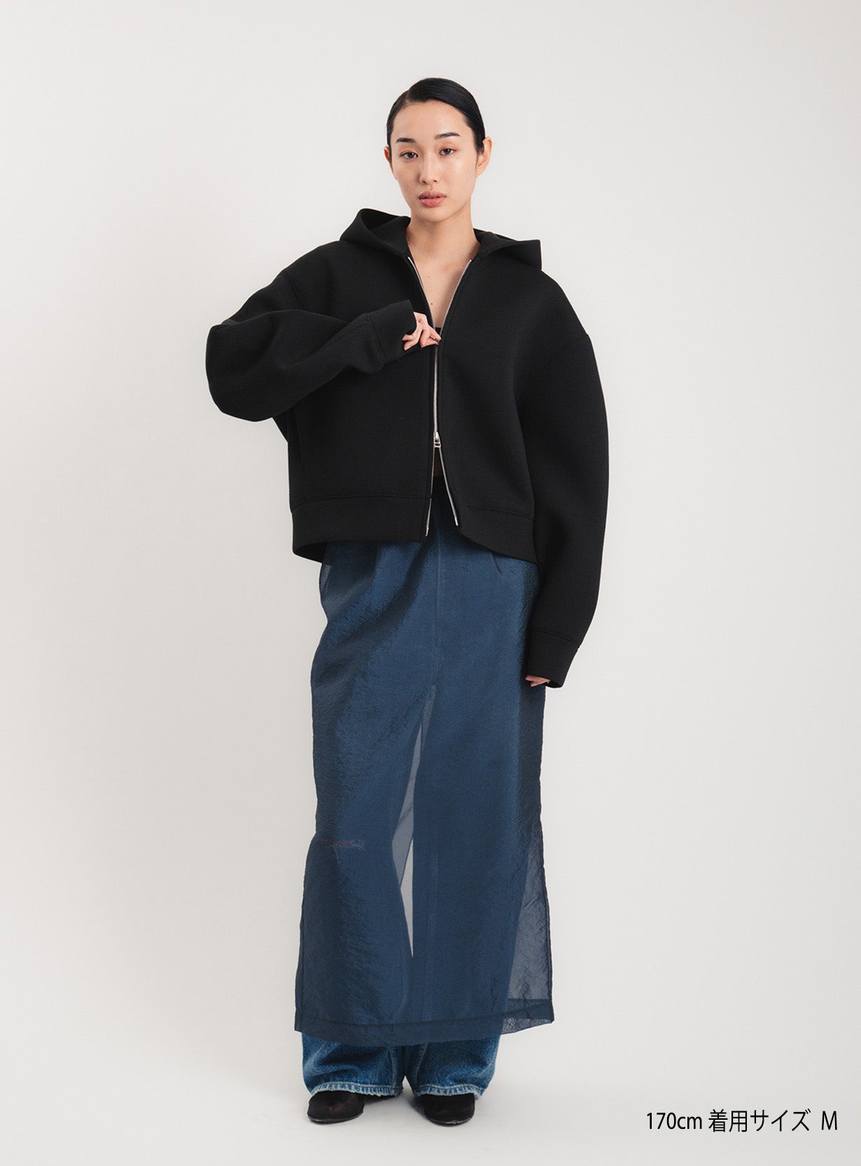 コンパクトダンボールフーディー