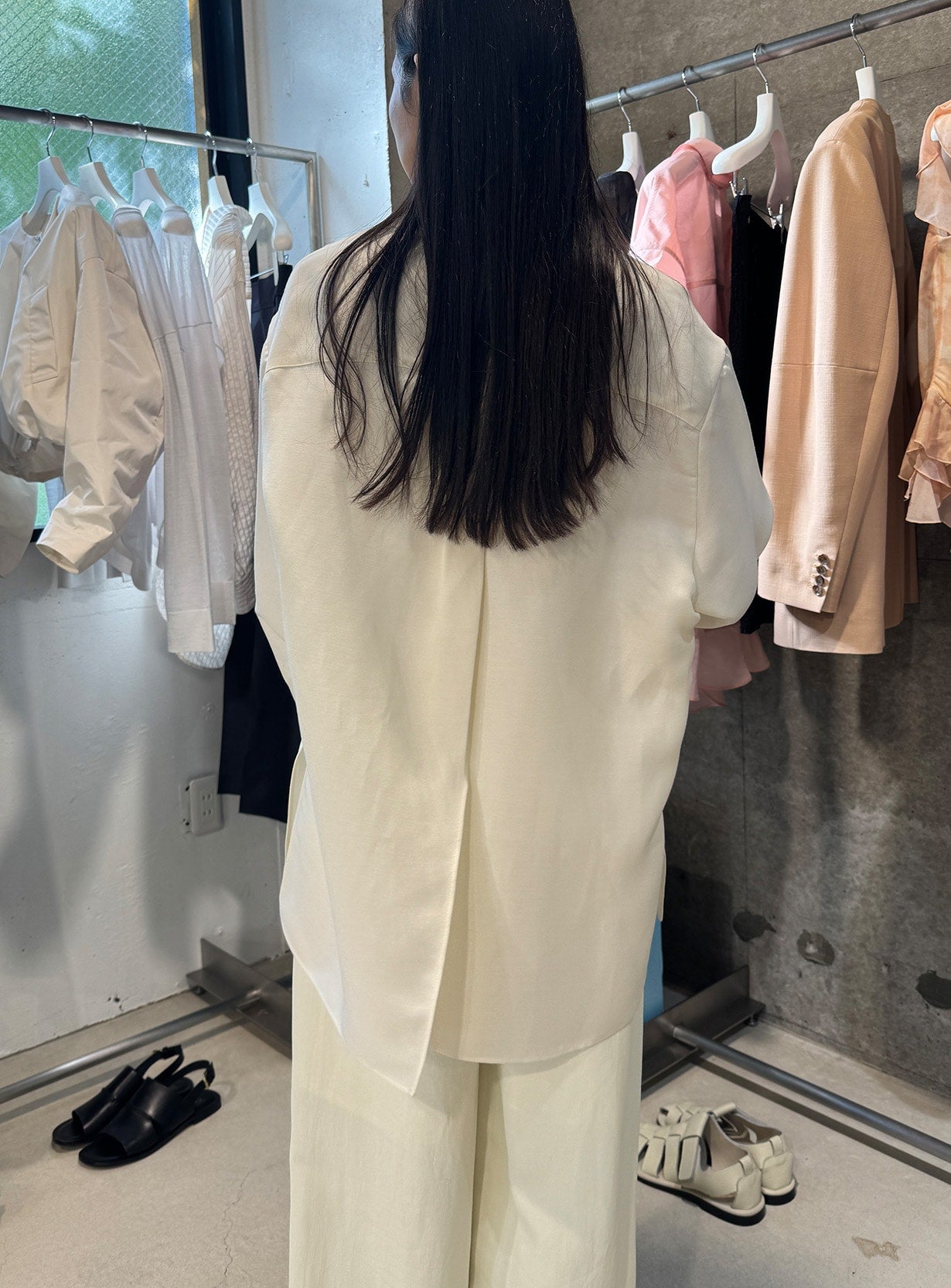 rバックスリットシャツ