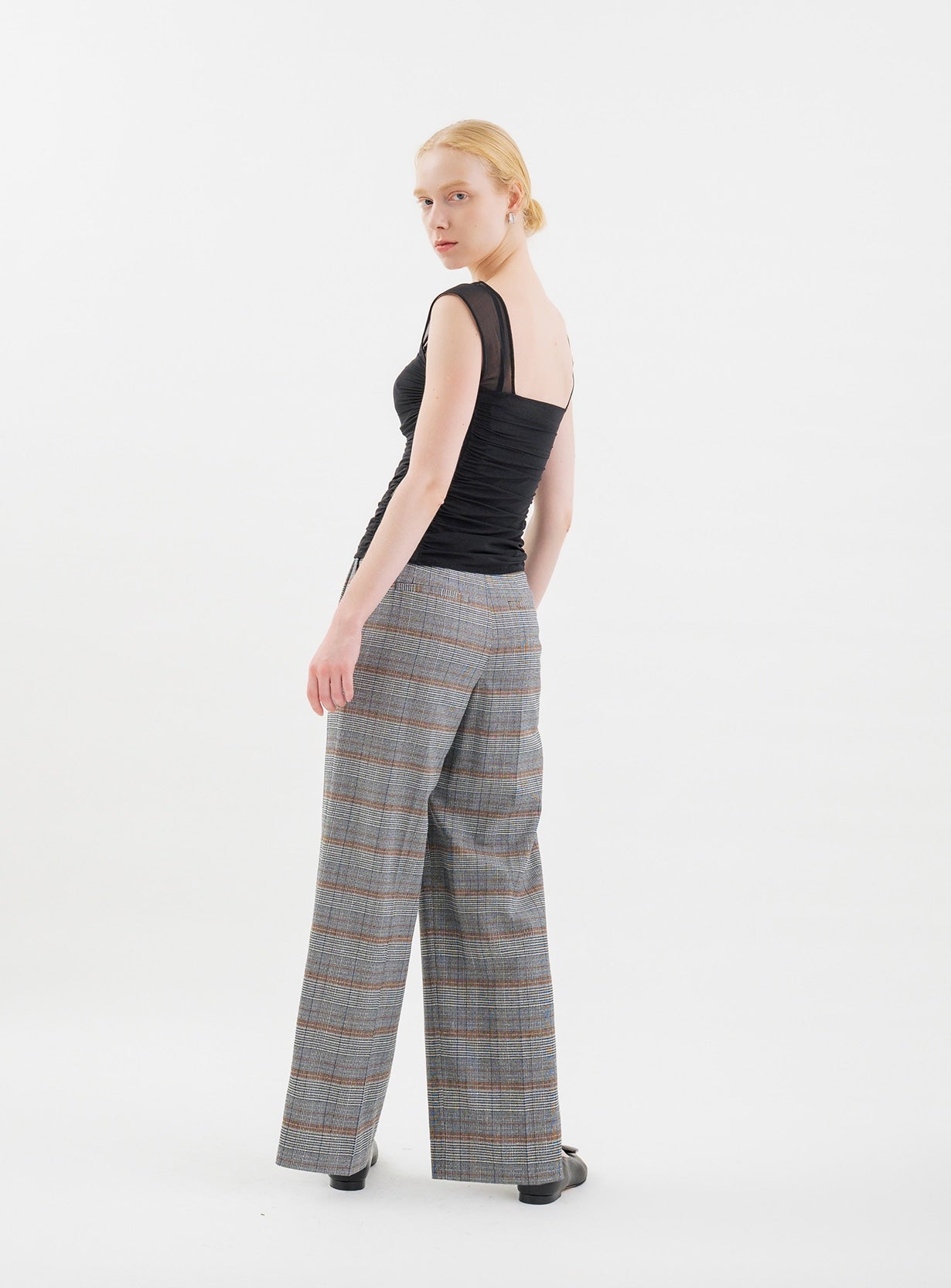 rセンターラインストレートチェックパンツ