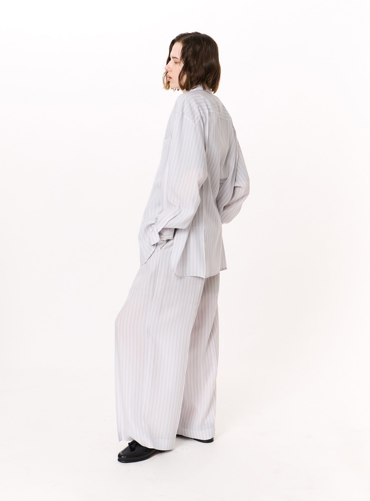 rストライプストレートパンツ