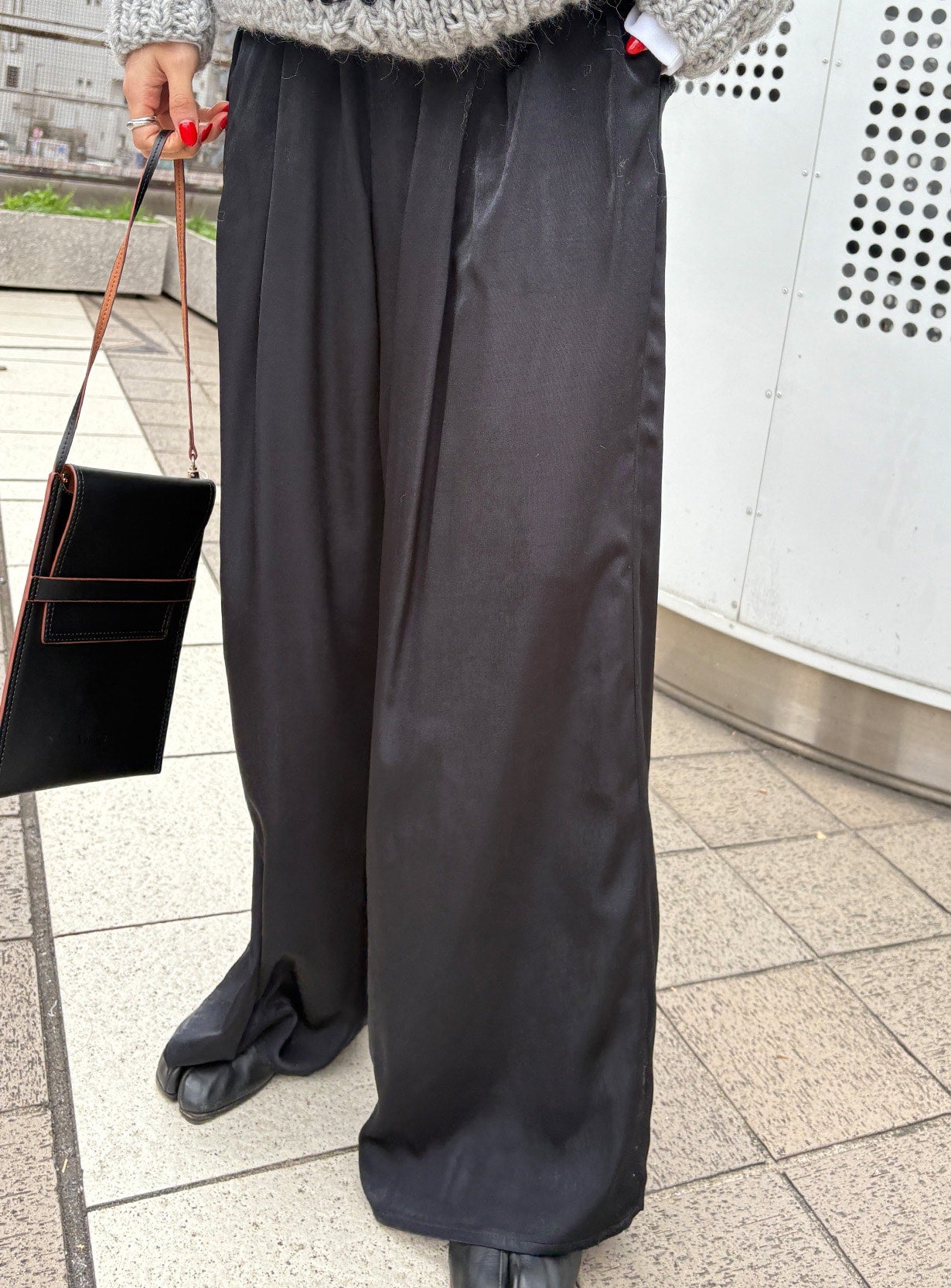 ピーチサテンイージーパンツ