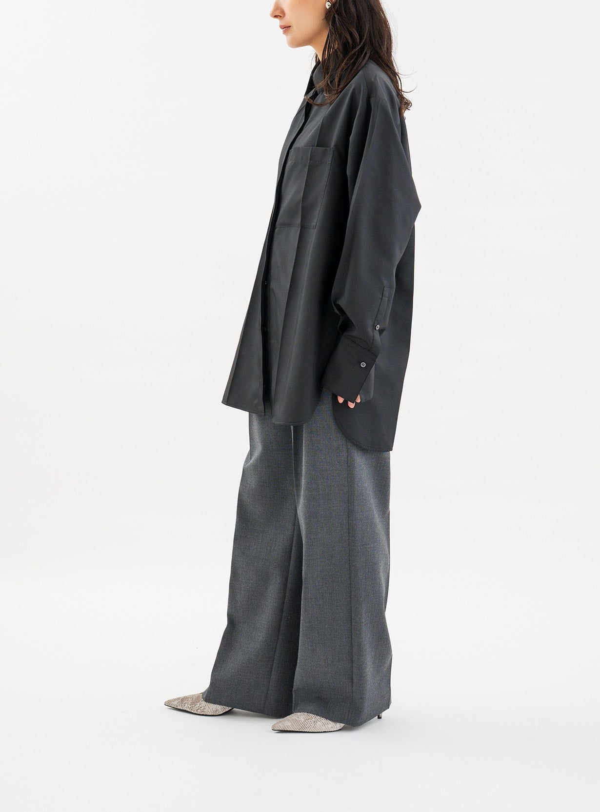 ハイネックシャツ