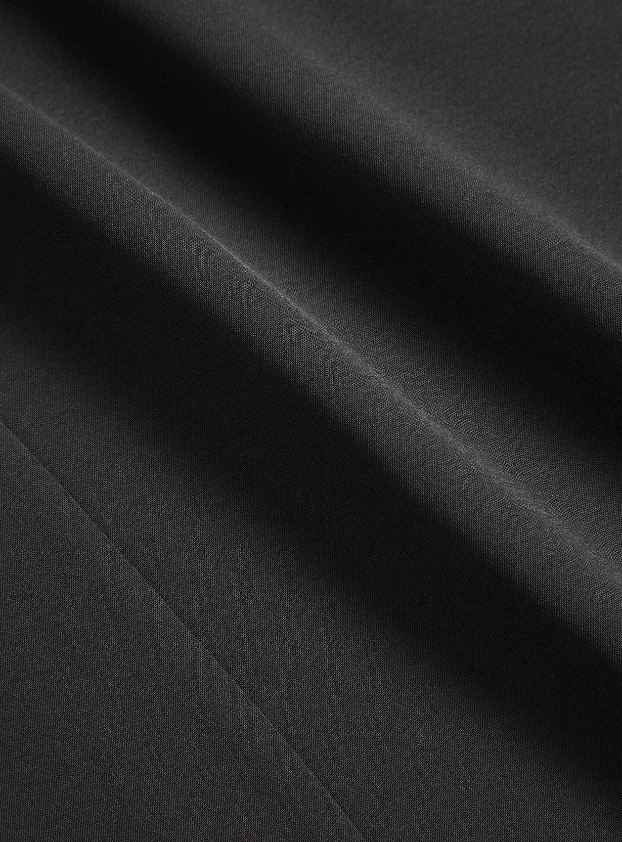 セミスタンドノースリシャツ