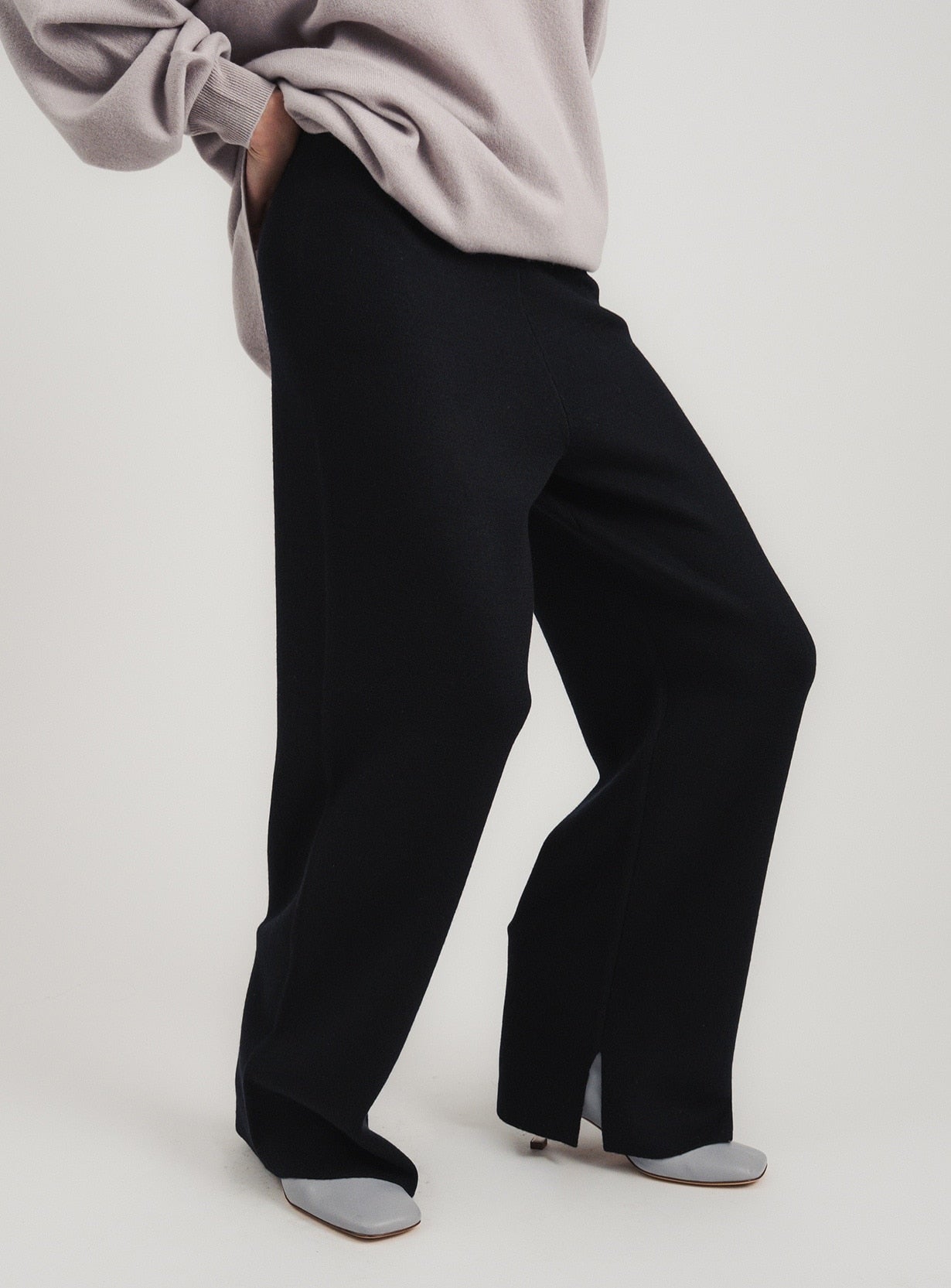 ストレートニットパンツ