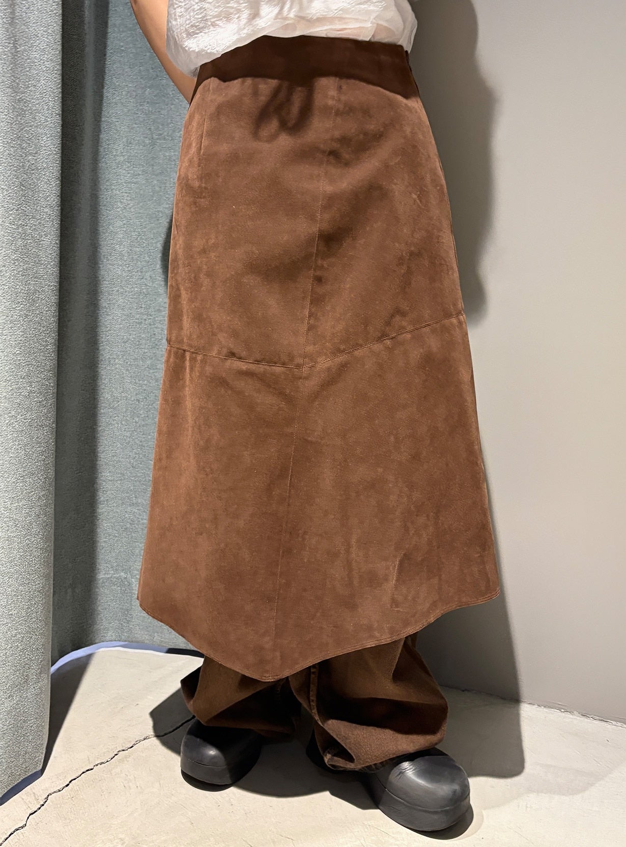 rスウェードイレギュラーヘムスカート