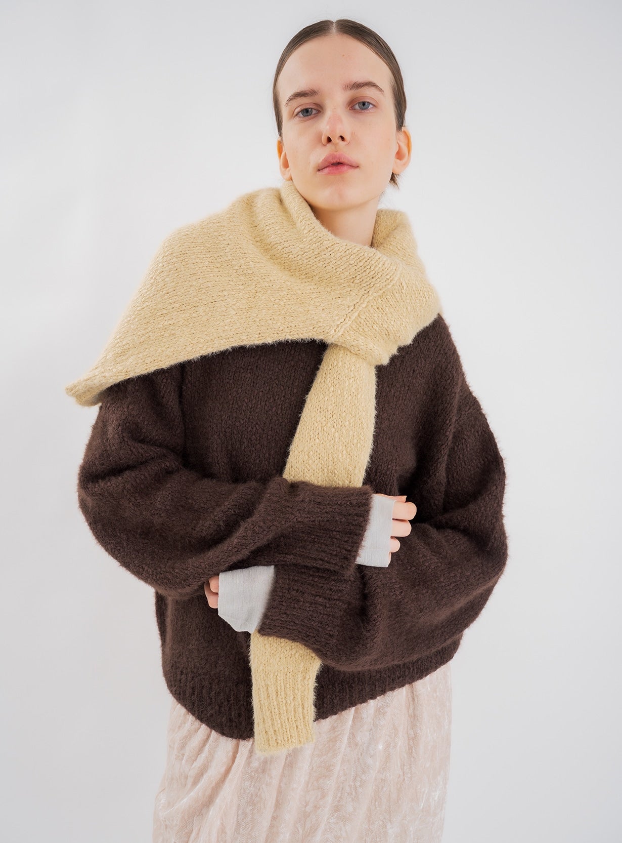 スラブリリーフェザープルオーバー