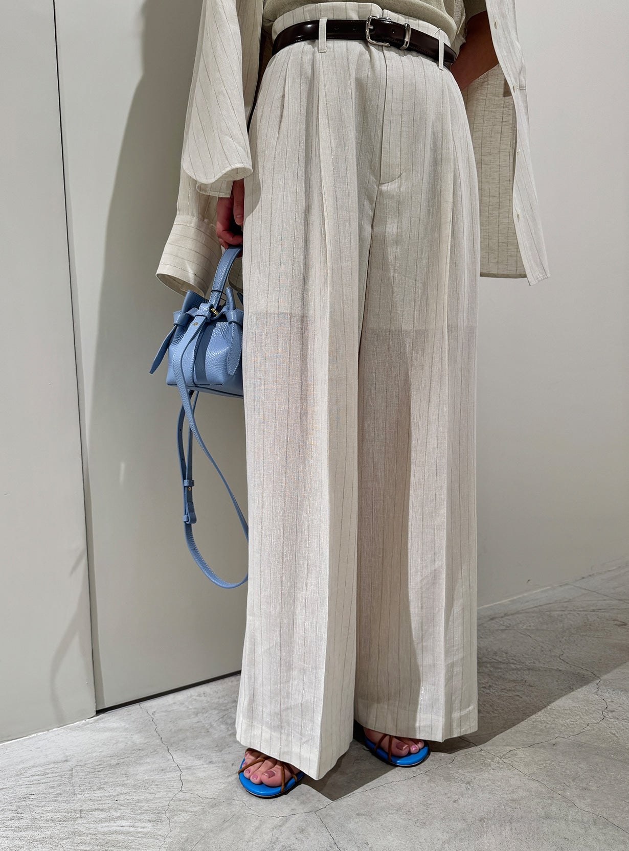 rストライプストレートパンツ