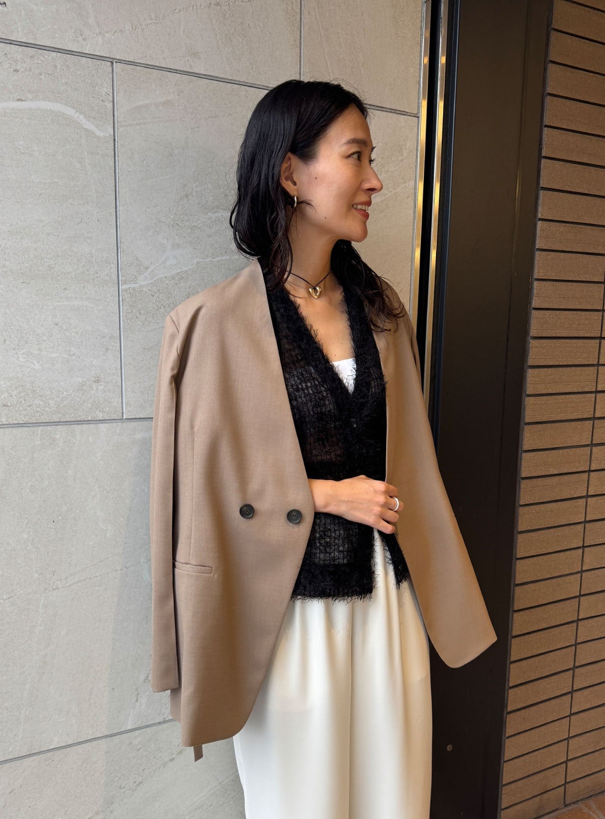 rベルテッドカラーレスジャケット