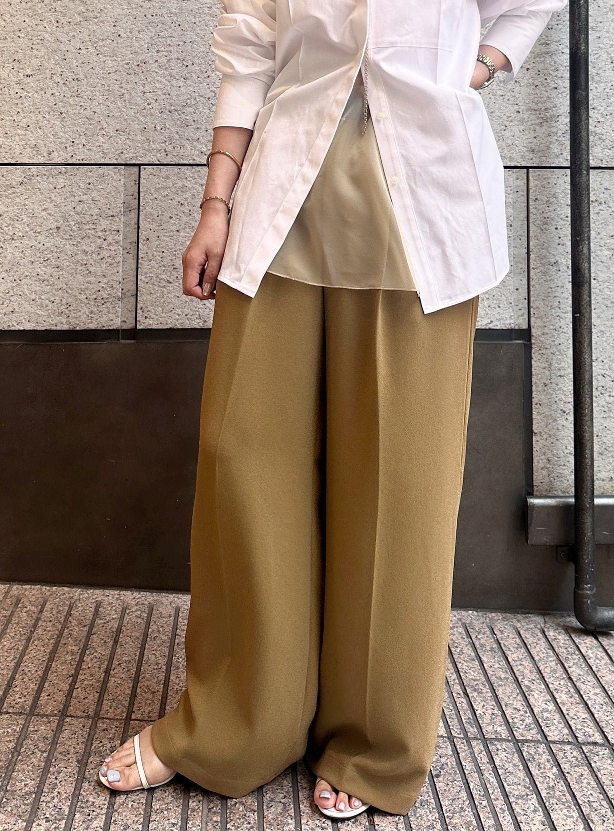 rベルテッドワイドイージーパンツ