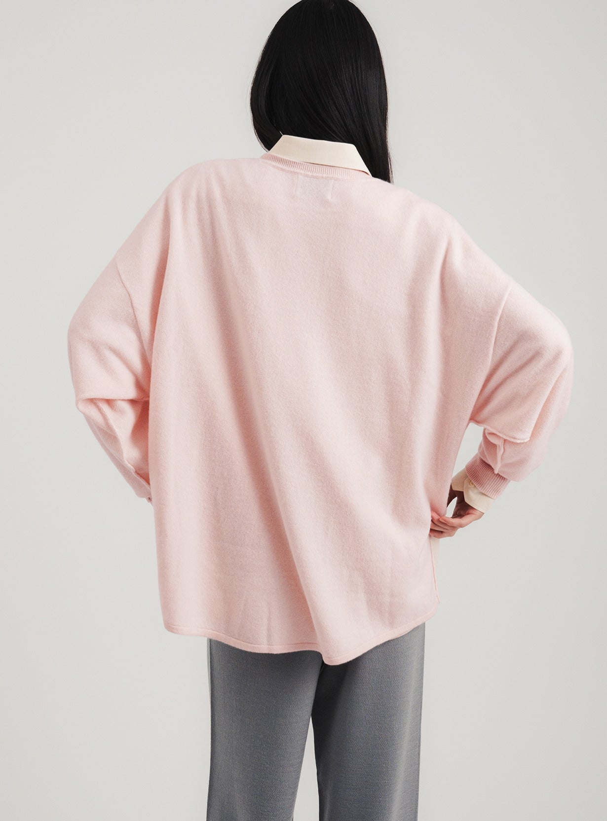 rカシミアルーズニットプルオーバー