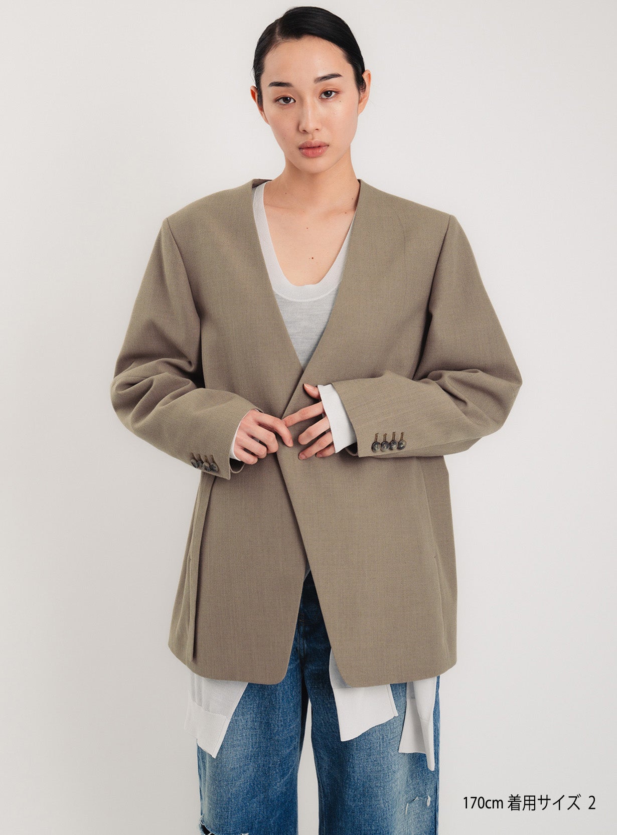 rカラーレスワイドショルダージャケット